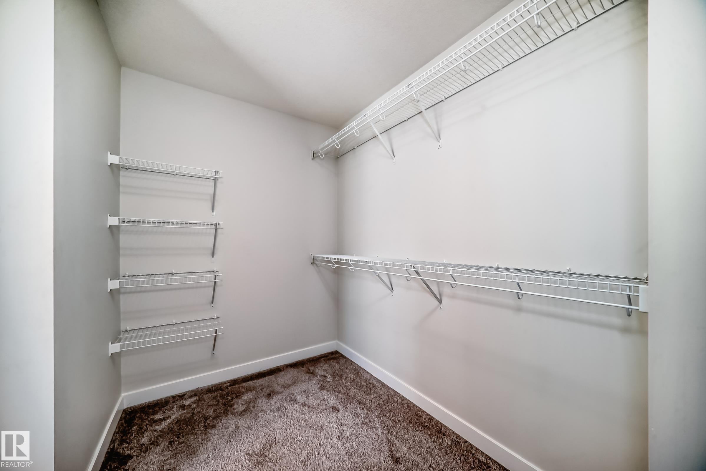 6479 Elston Loop, Edmonton, AB - Indoor With Storage