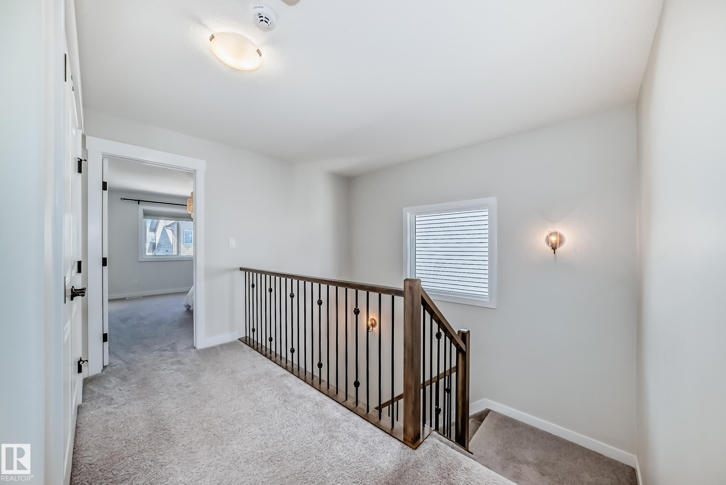 6479 Elston Loop, Edmonton, AB - Indoor Photo Showing Other Room
