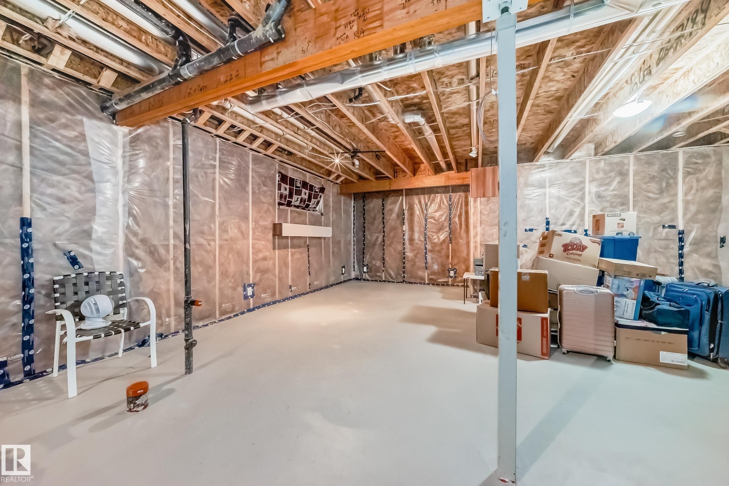 6479 Elston Loop, Edmonton, AB - Indoor Photo Showing Basement