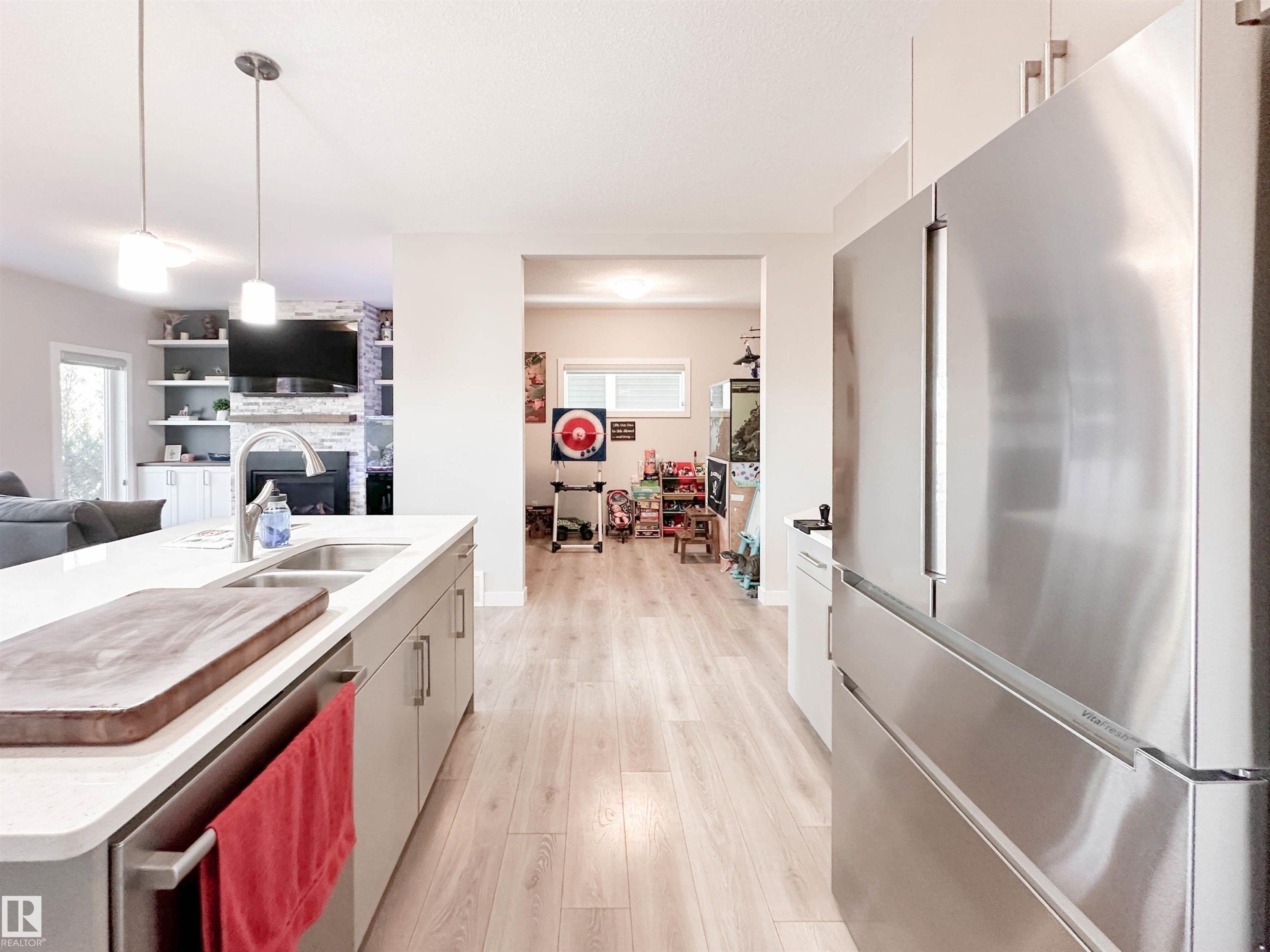 103 Joyal Way, St. Albert, AB - Indoor Photo Showing Kitchen With Double Sink