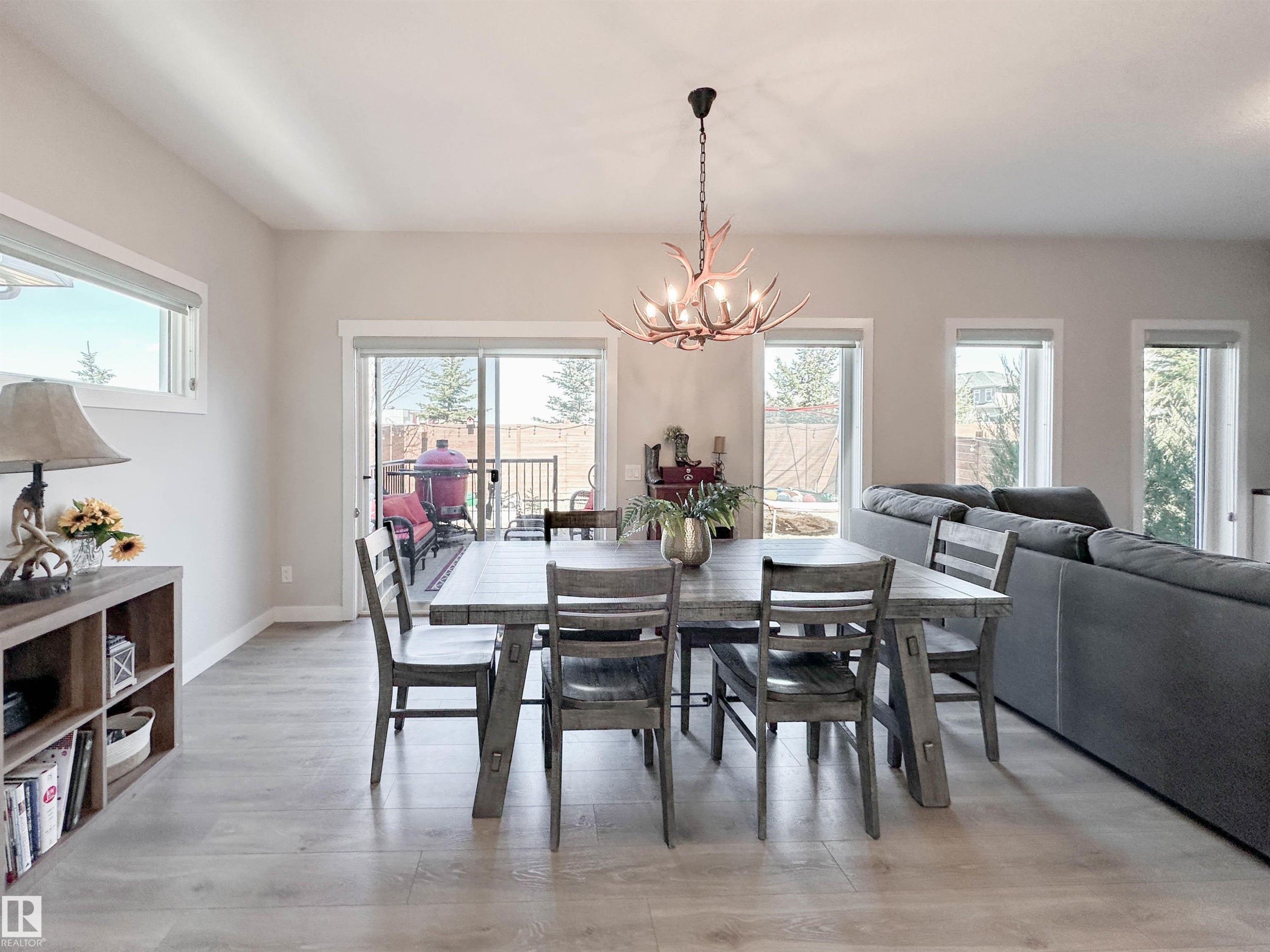 103 Joyal Way, St. Albert, AB - Indoor Photo Showing Dining Room