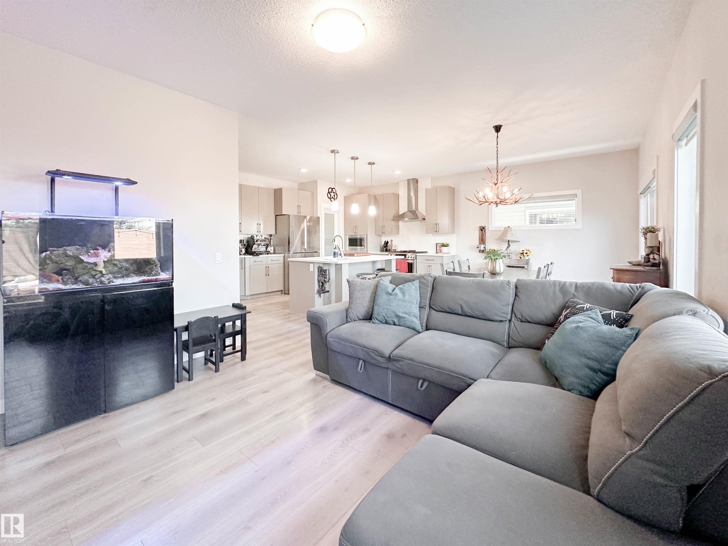 103 Joyal Way, St. Albert, AB - Indoor Photo Showing Living Room