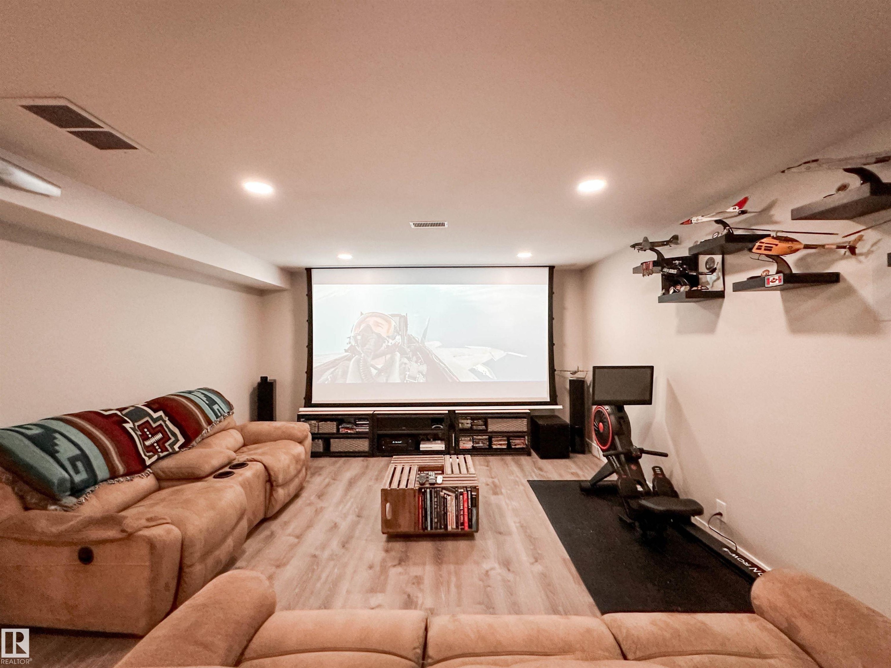 103 Joyal Way, St. Albert, AB - Indoor Photo Showing Living Room