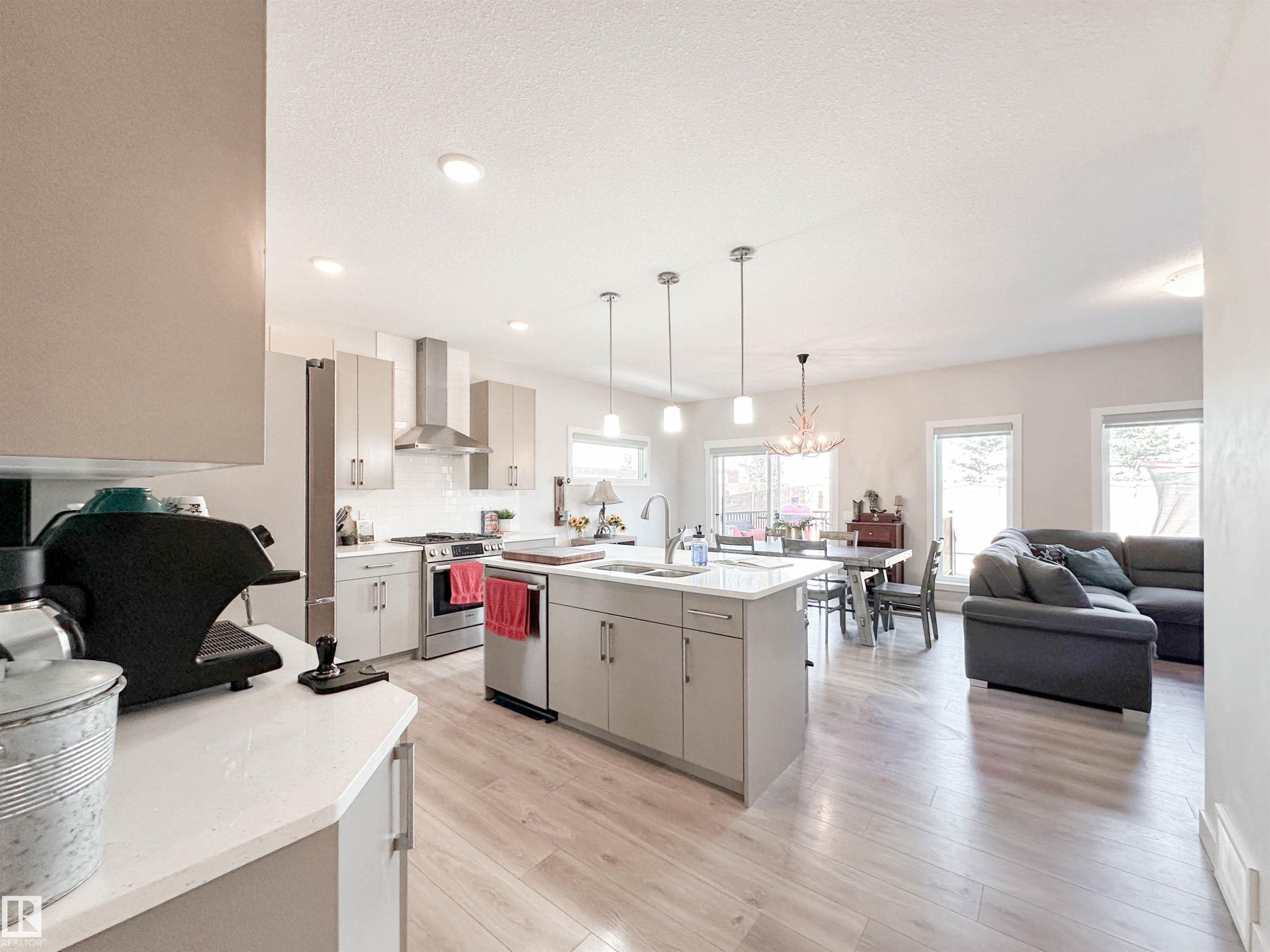 103 Joyal Way, St. Albert, AB - Indoor