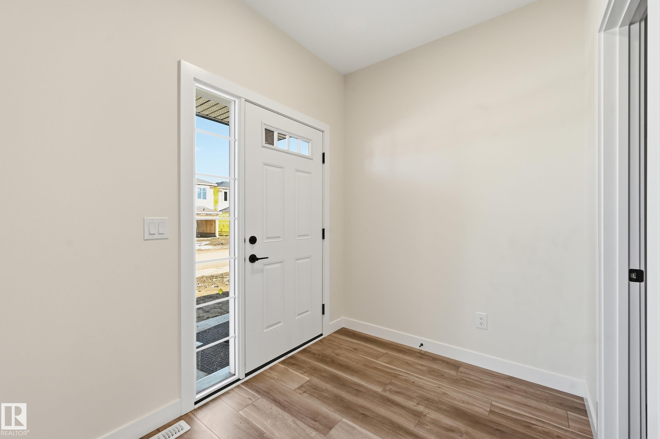 243 Wattle Road, Leduc, AB - Indoor Photo Showing Other Room
