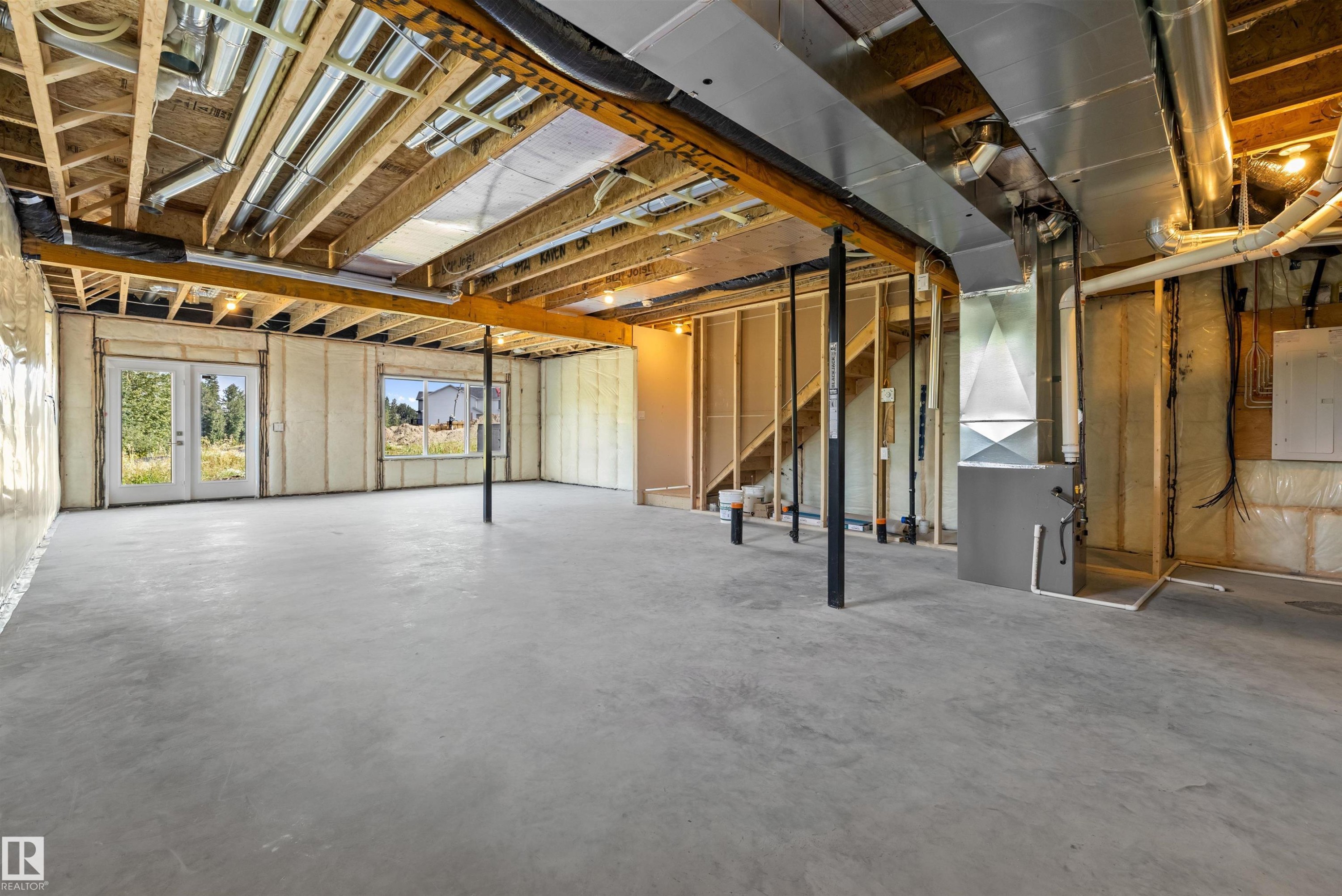 5921 Raven Crescent Nw, Edmonton, AB - Indoor Photo Showing Basement