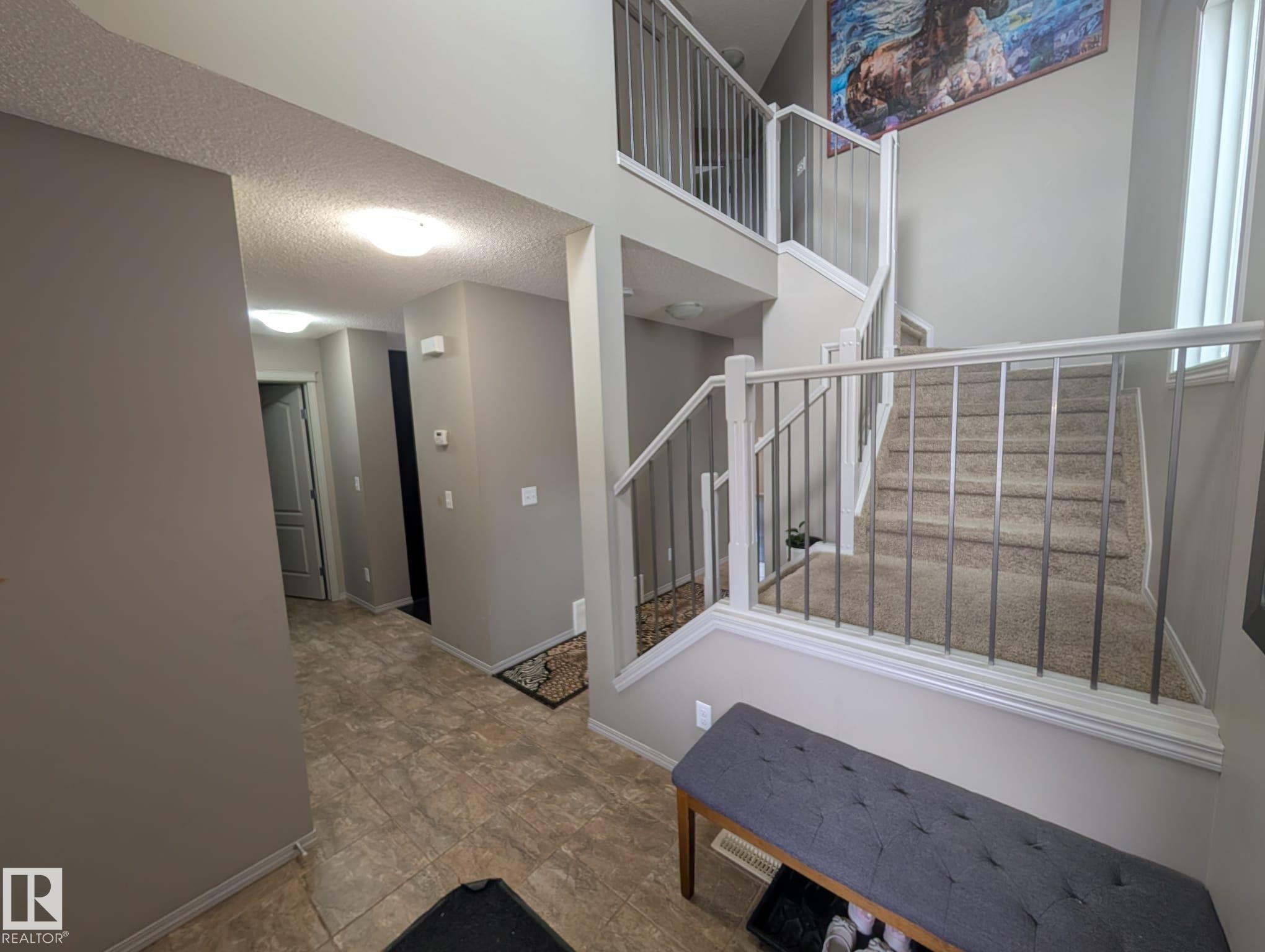 3336 17B Avenue Nw, Edmonton, AB - Indoor Photo Showing Other Room