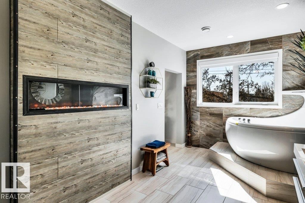 10920 96 Street, Edmonton, AB - Indoor With Fireplace