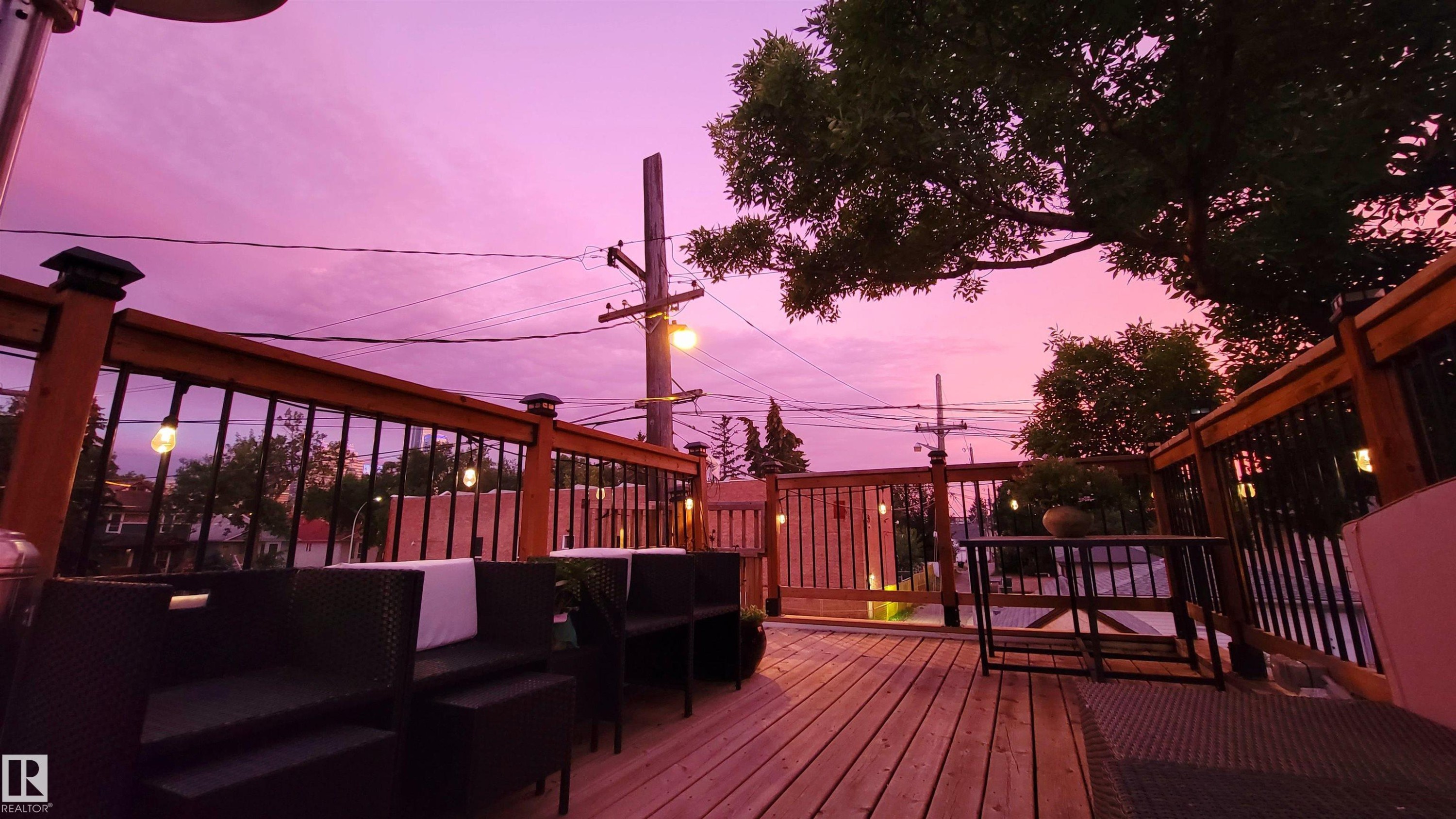 10920 96 Street, Edmonton, AB - Outdoor