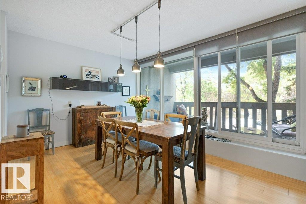 202 9809 110 Street, Edmonton, AB - Indoor Photo Showing Dining Room