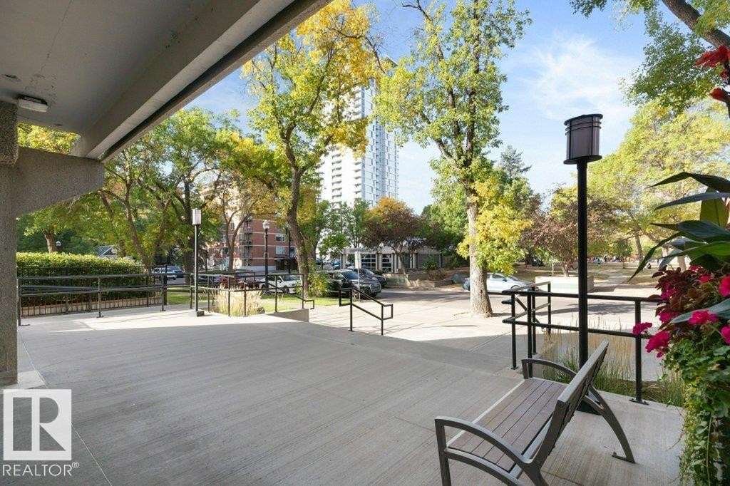 202 9809 110 Street, Edmonton, AB - Outdoor