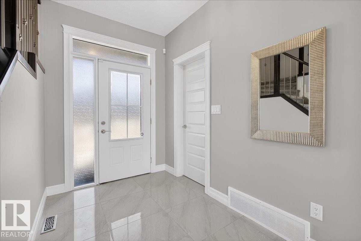 1380 Graydon Hill Way, Edmonton, AB - Indoor Photo Showing Other Room