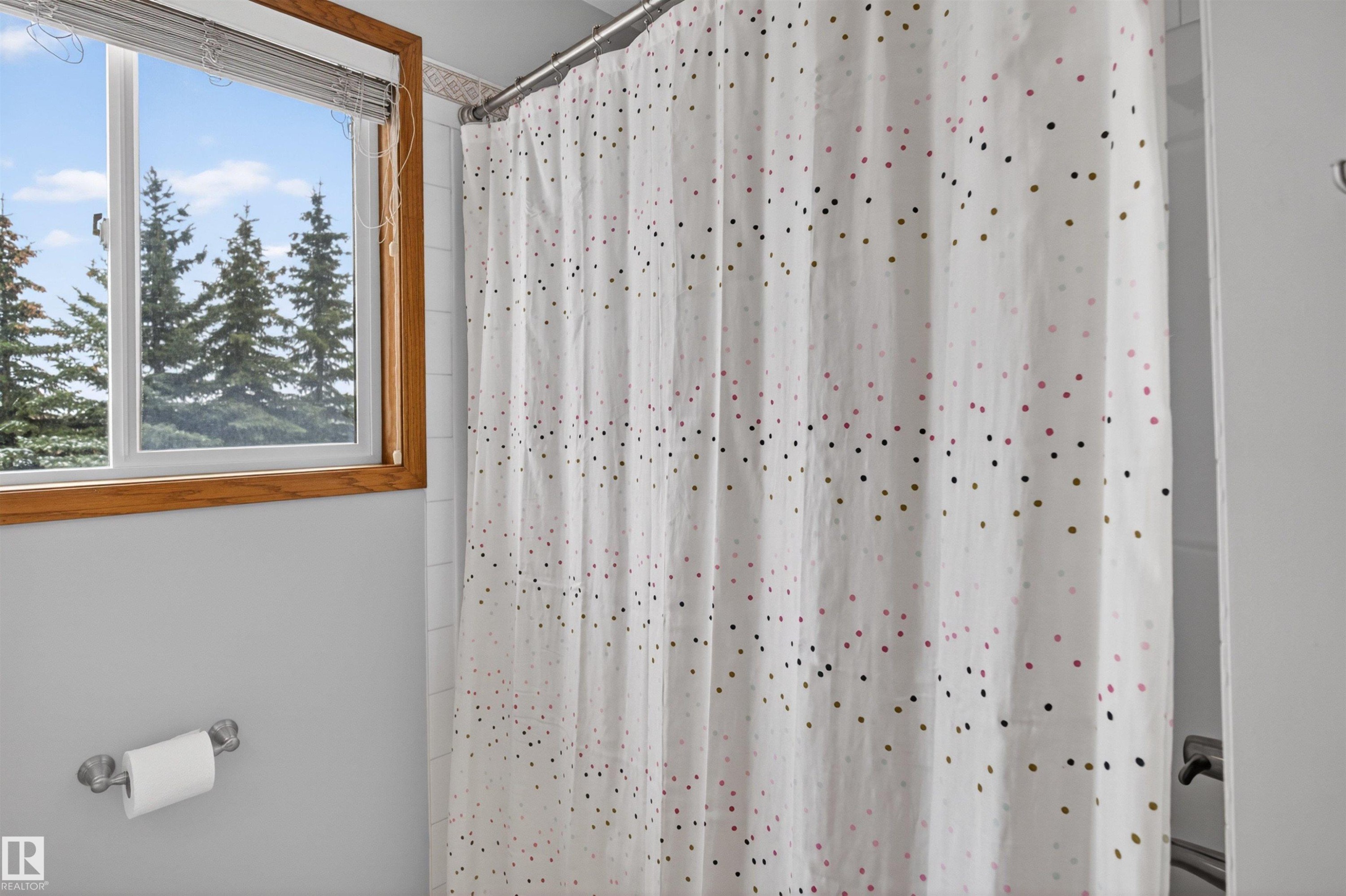 874 Ryan Place, Edmonton, AB - Indoor