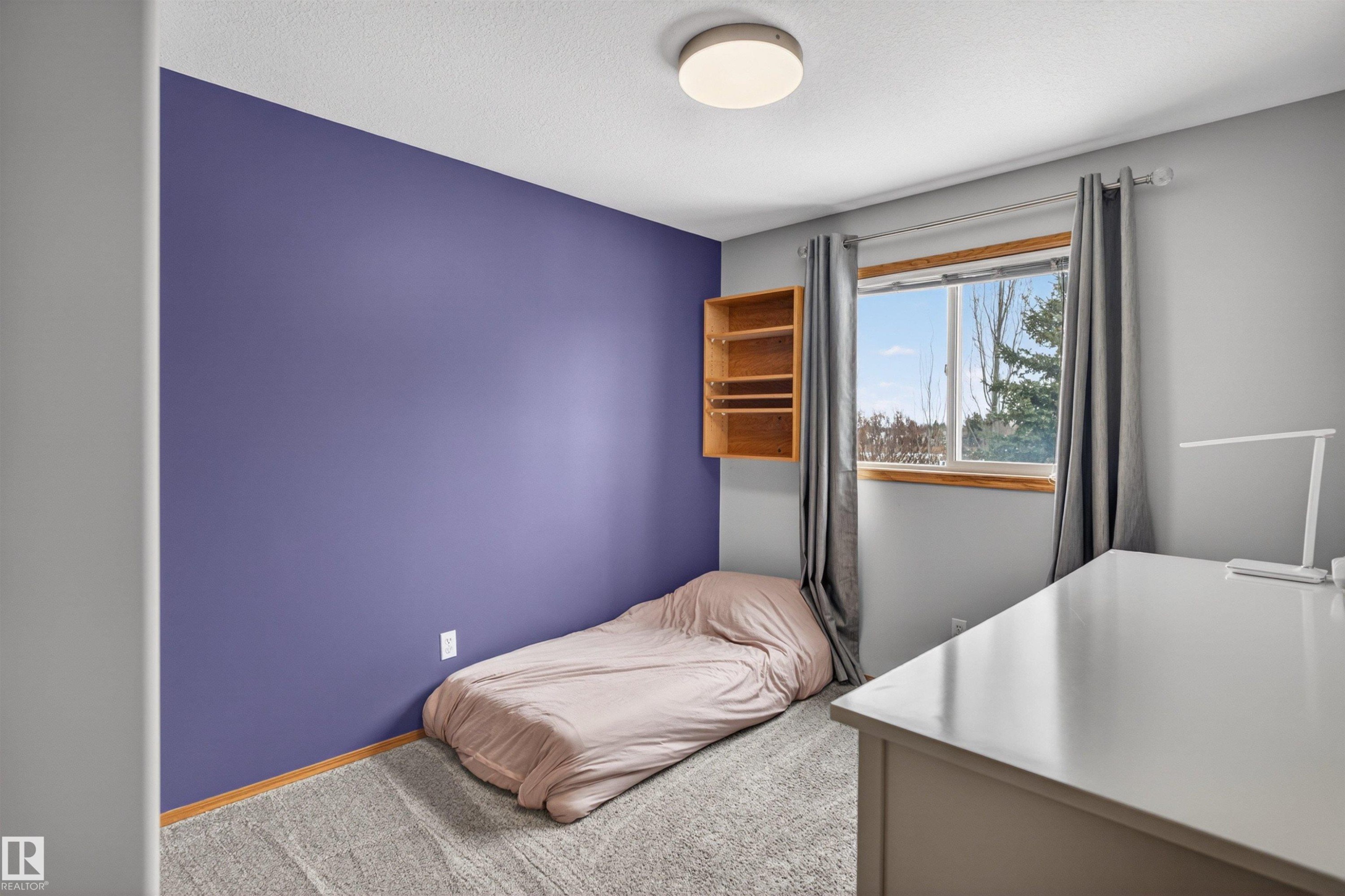 874 Ryan Place, Edmonton, AB - Indoor Photo Showing Bedroom