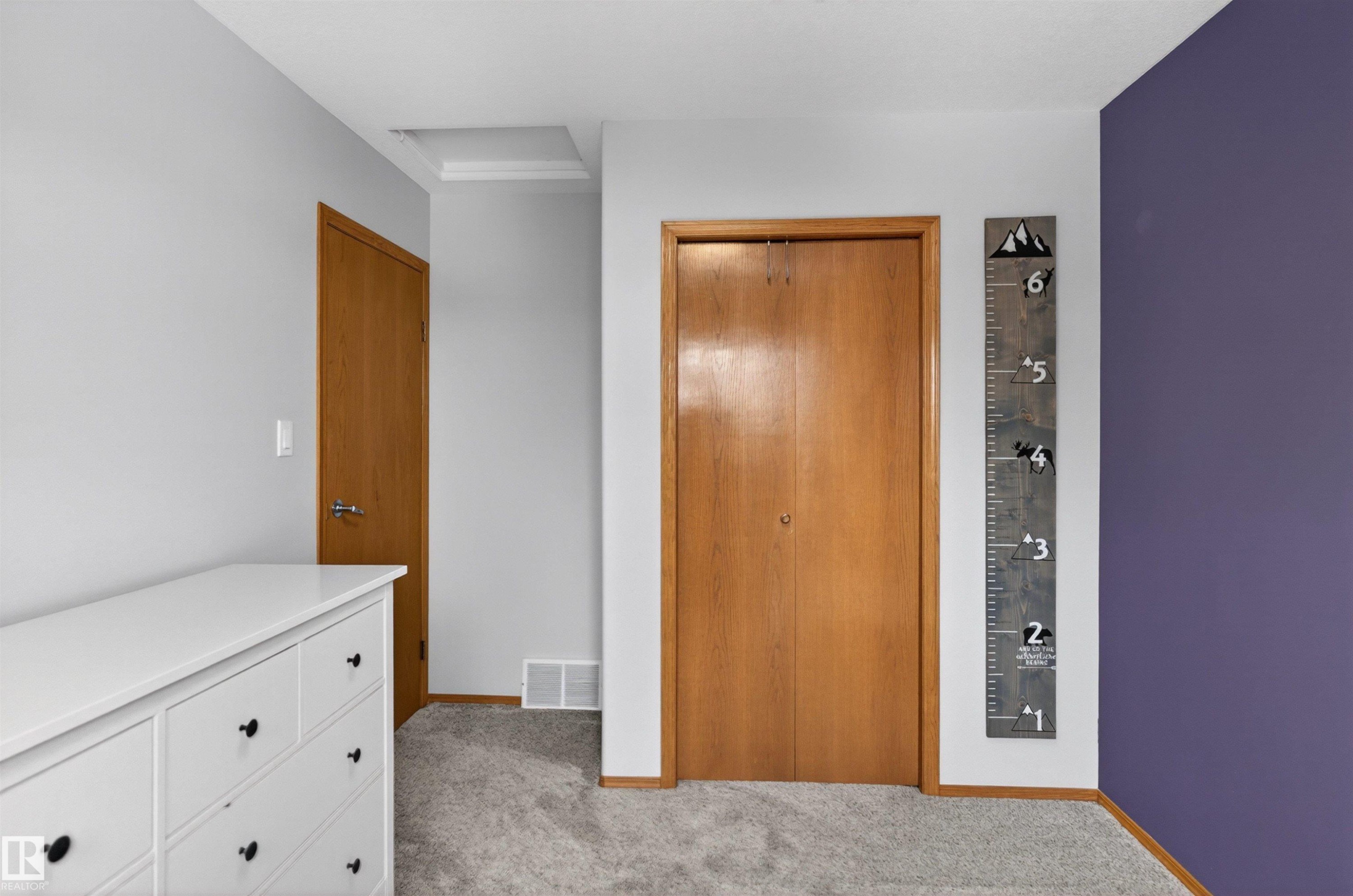 874 Ryan Place, Edmonton, AB - Indoor
