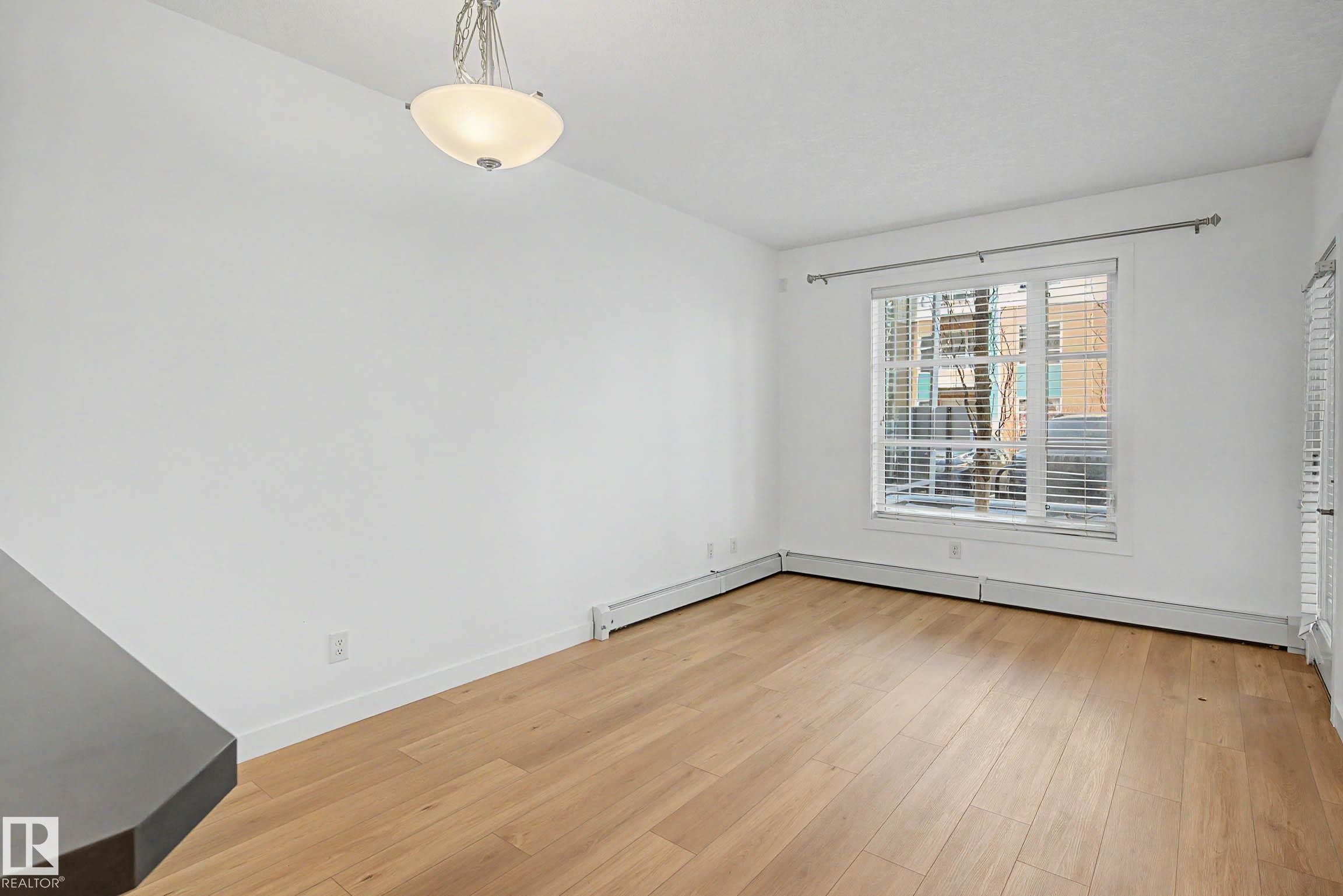 123 2584 Anderson Way, Edmonton, AB - Indoor Photo Showing Other Room