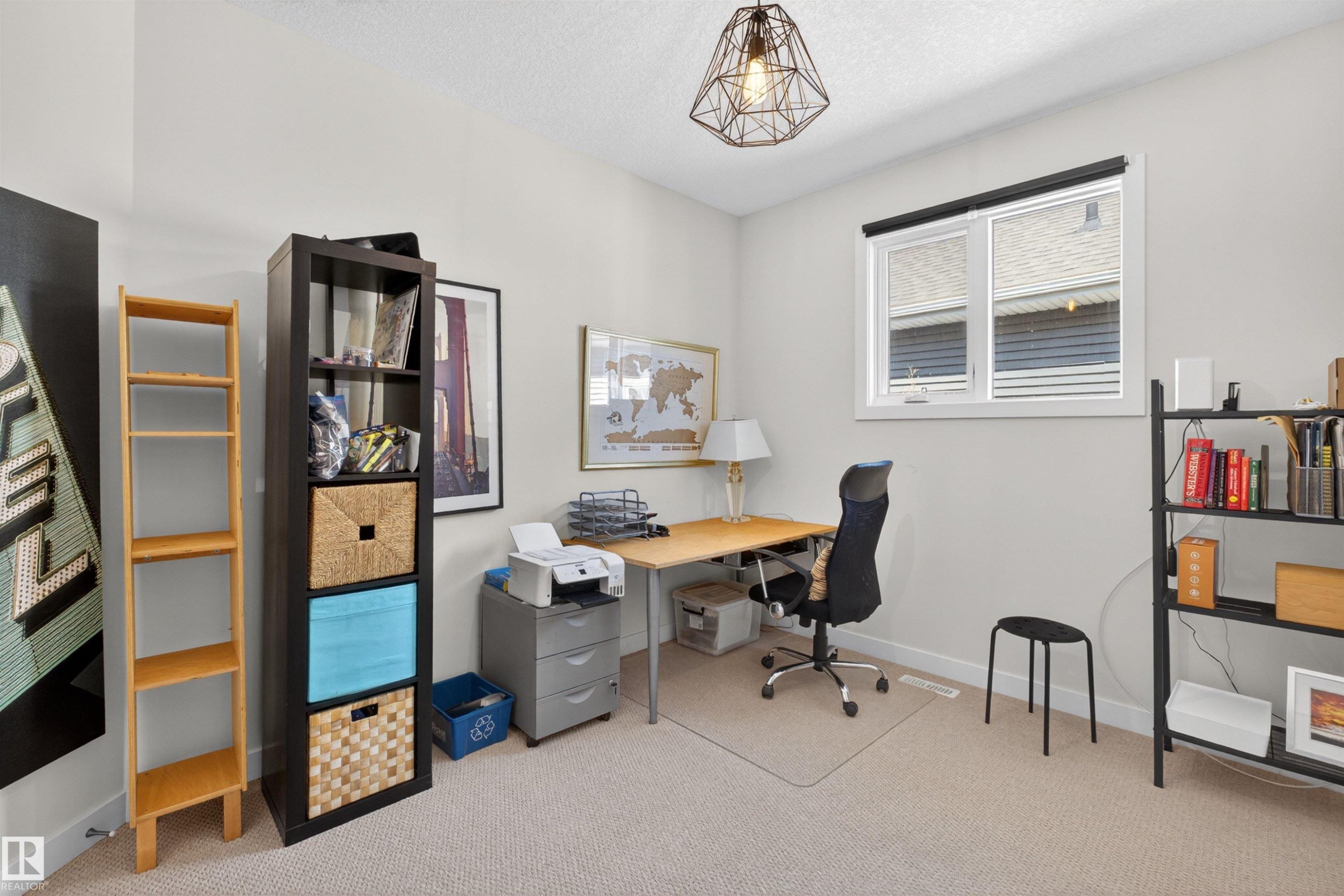 3381 Chickadee Drive, Edmonton, AB - Indoor Photo Showing Office