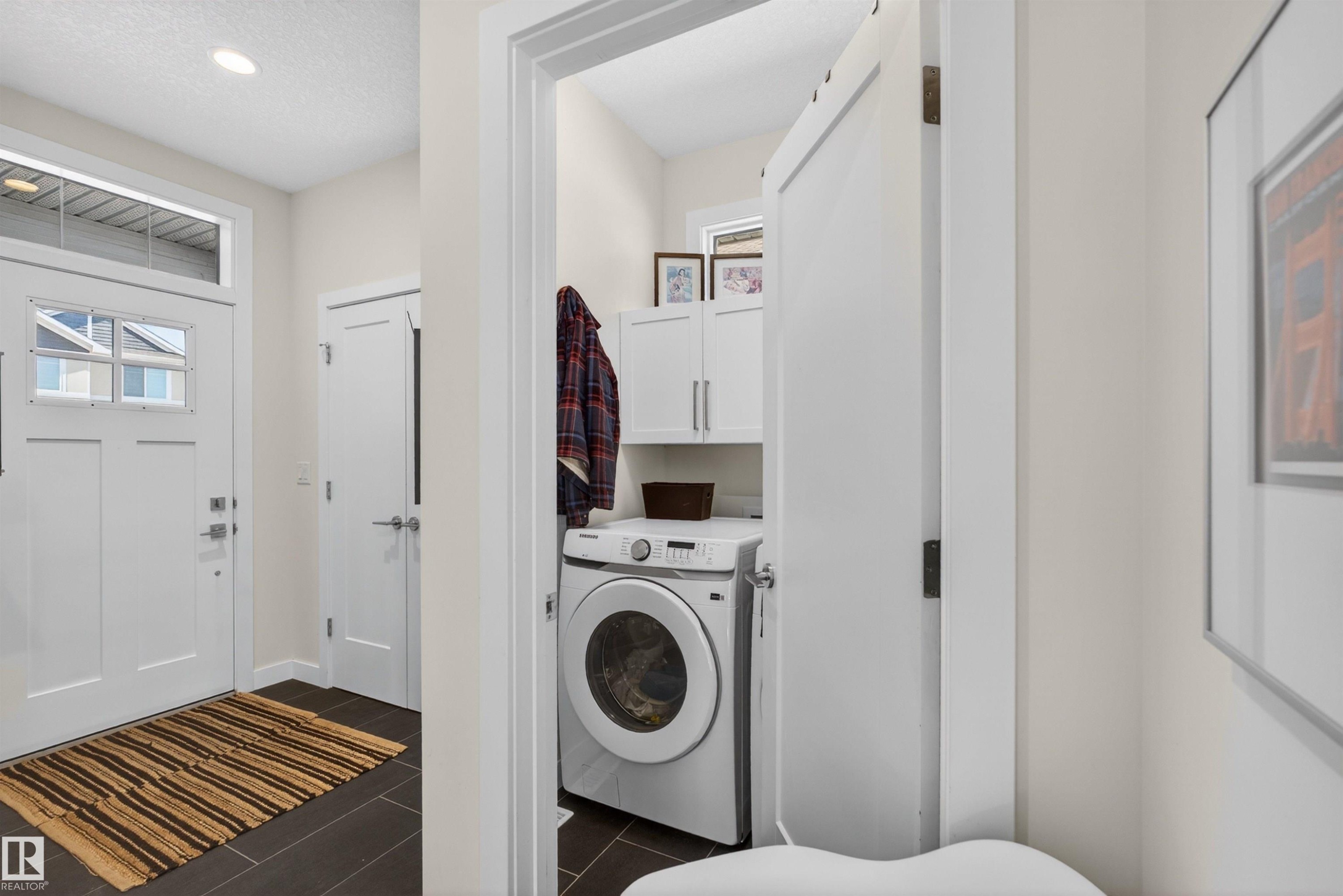 3381 Chickadee Drive, Edmonton, AB - Indoor Photo Showing Laundry Room
