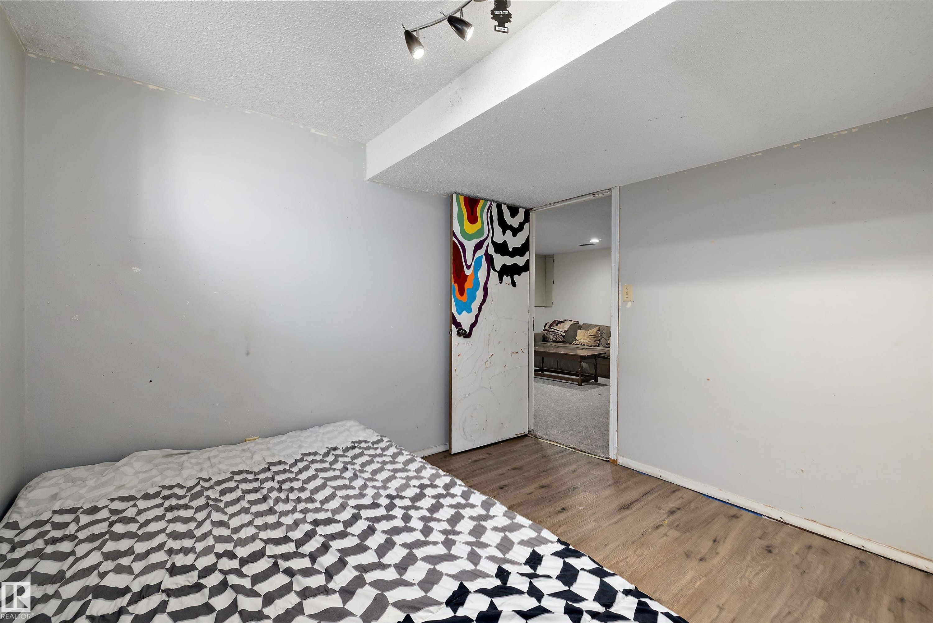 115 Walker Road, Edmonton, AB - Indoor Photo Showing Bedroom