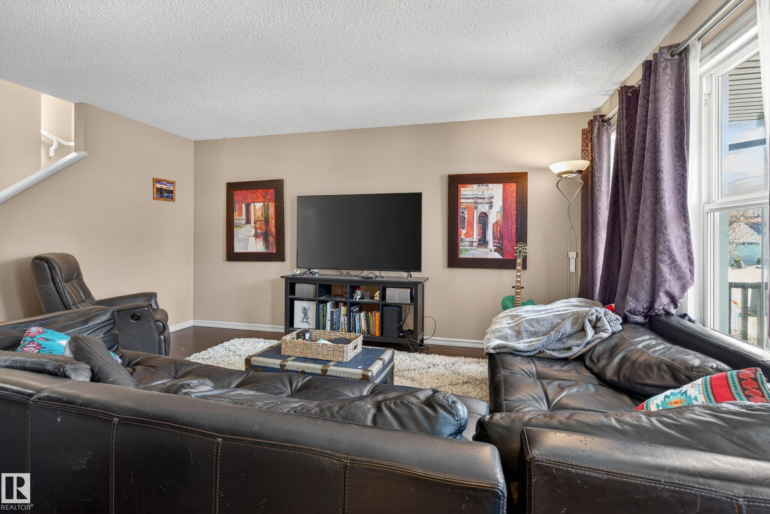 5636 18 Avenue, Edmonton, AB - Indoor