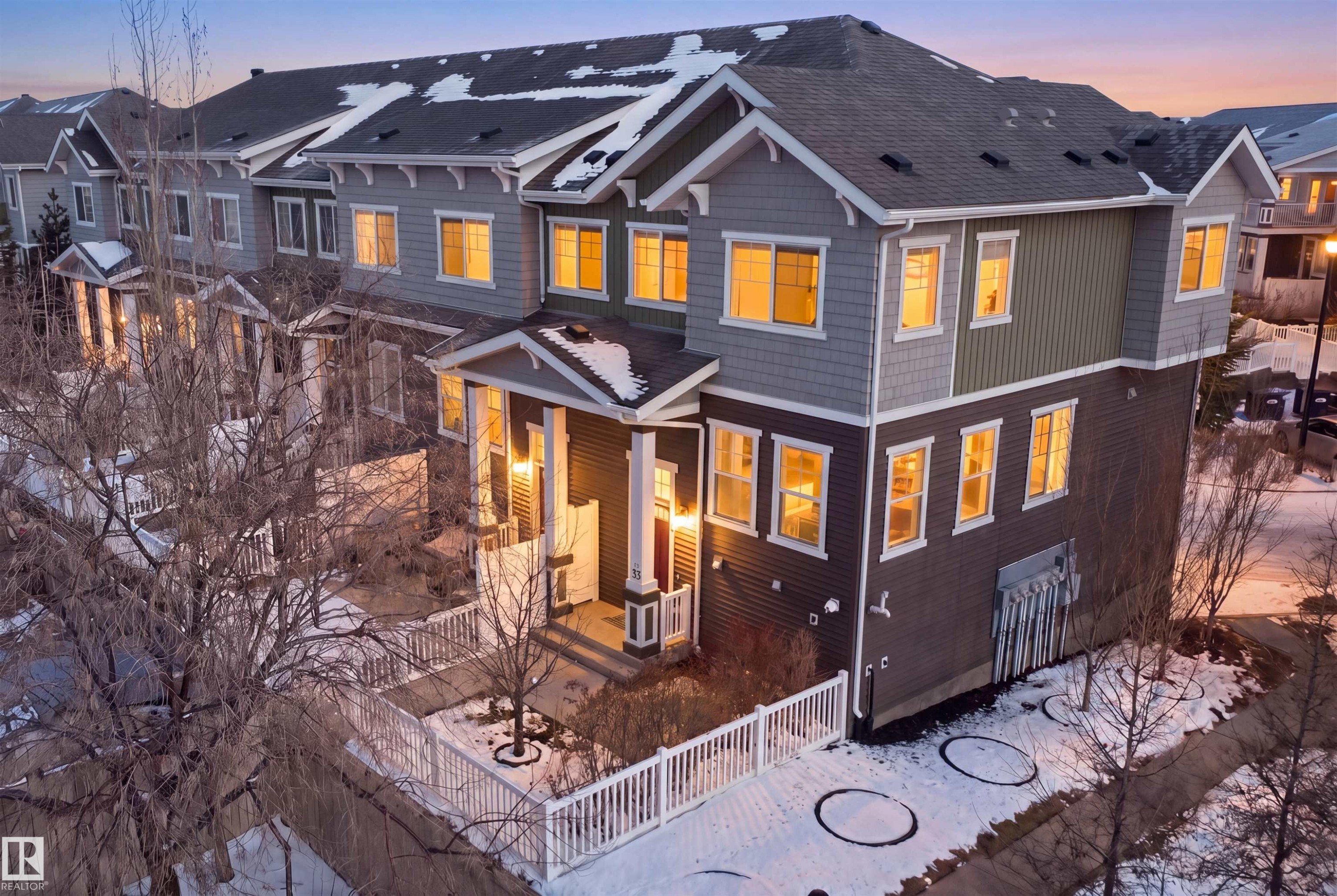 33 7385 Edgemont Way Nw, Edmonton, AB - Outdoor