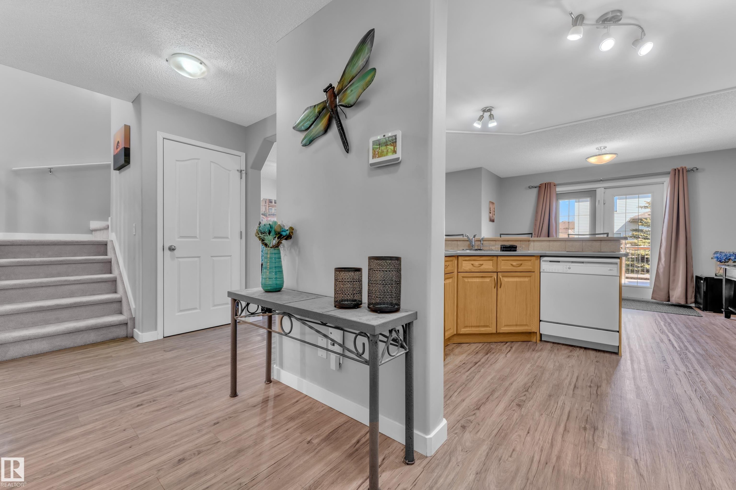 1309 Mcallister Way, Edmonton, AB - Indoor Photo Showing Kitchen