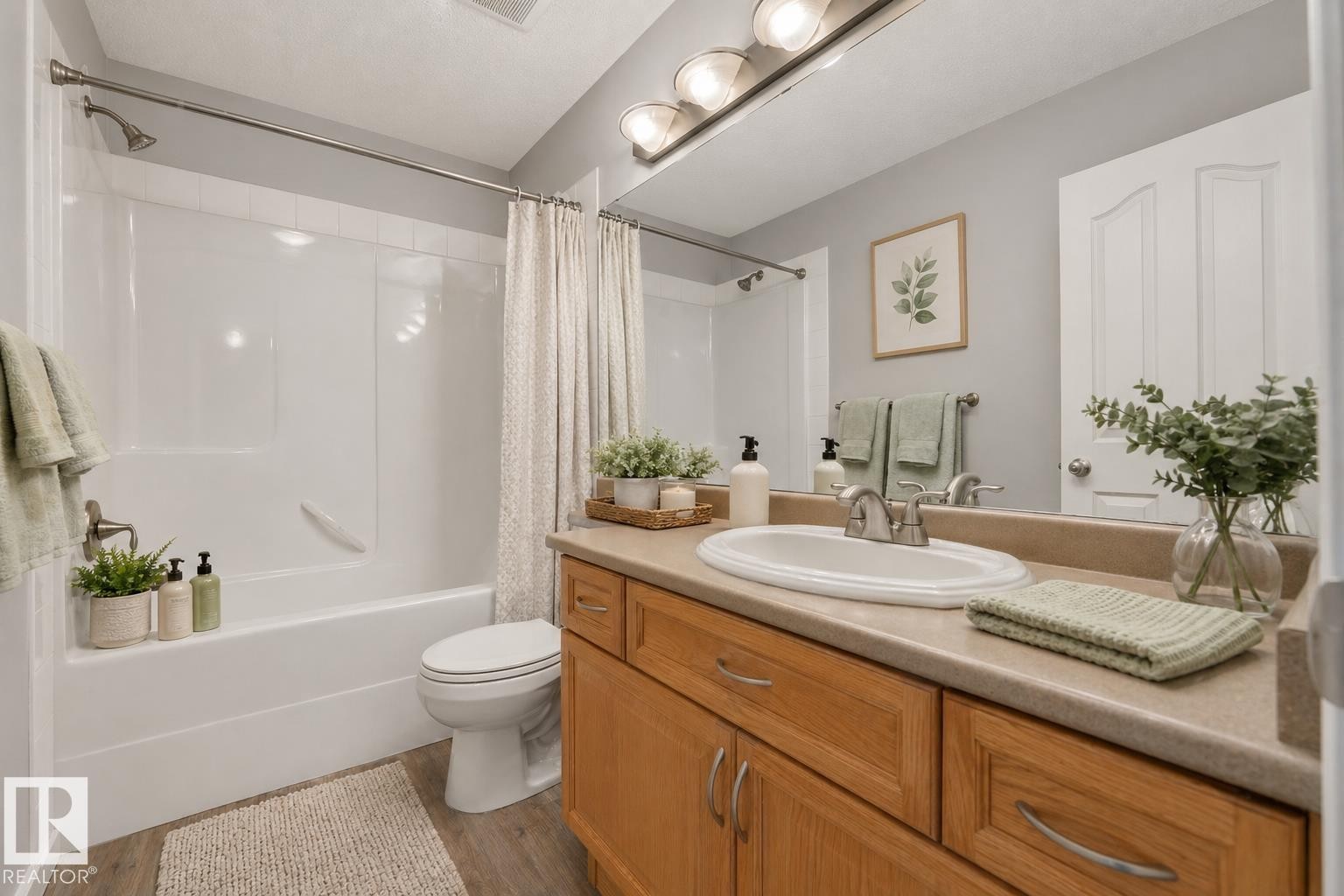 1309 Mcallister Way, Edmonton, AB - Indoor Photo Showing Bathroom