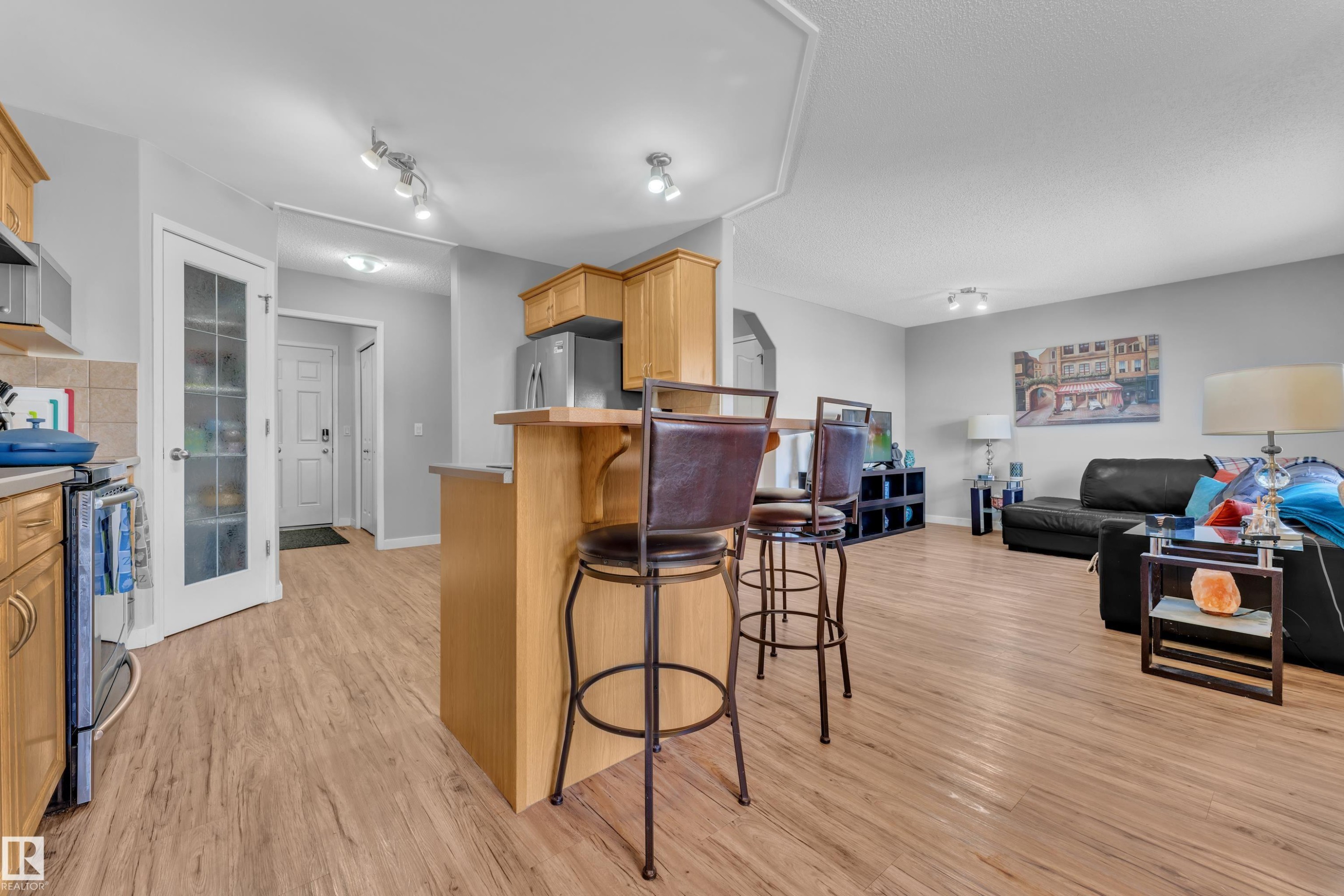 1309 Mcallister Way, Edmonton, AB - Indoor Photo Showing Kitchen