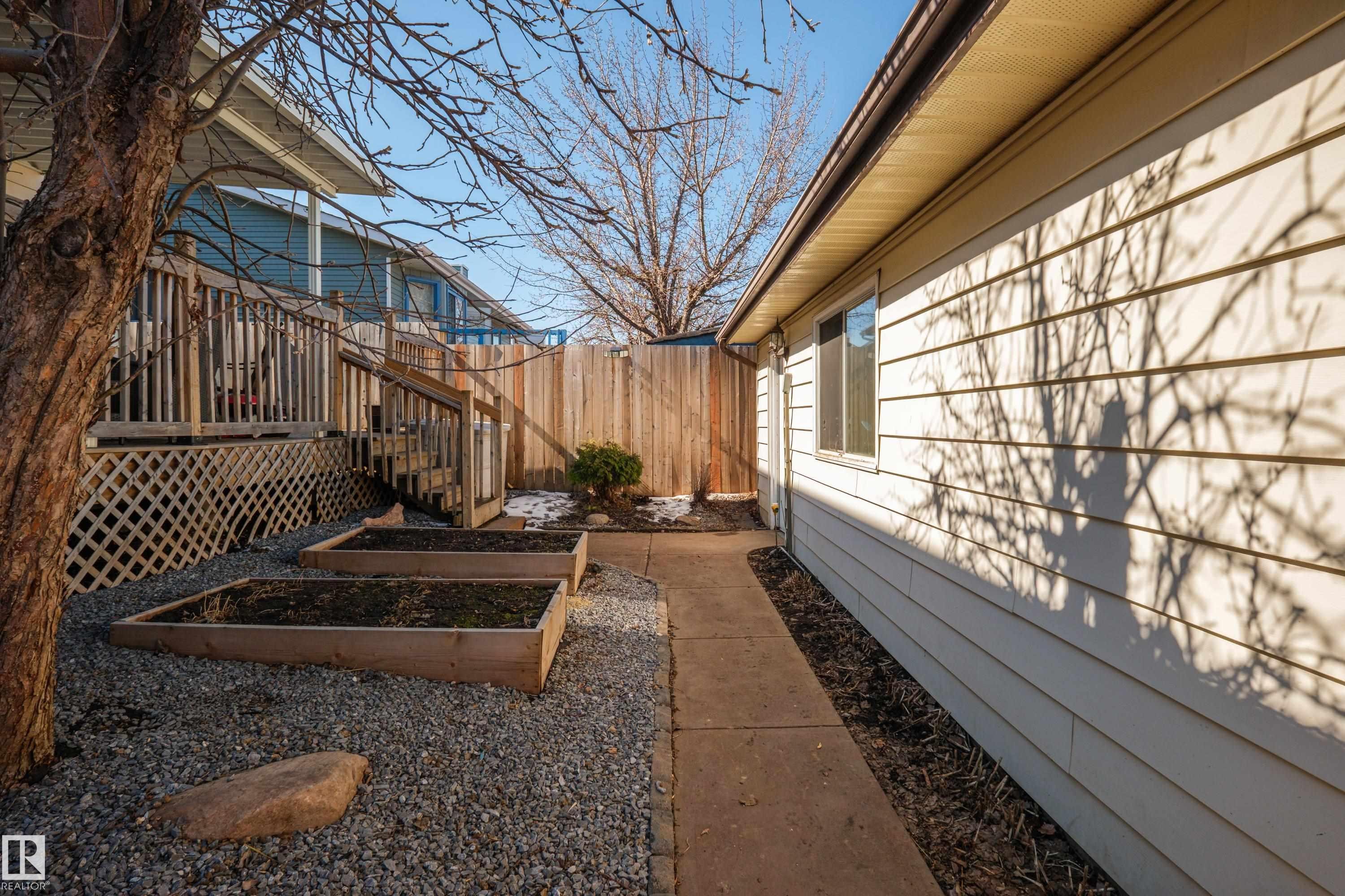 17828 91 Street, Edmonton, AB - Outdoor