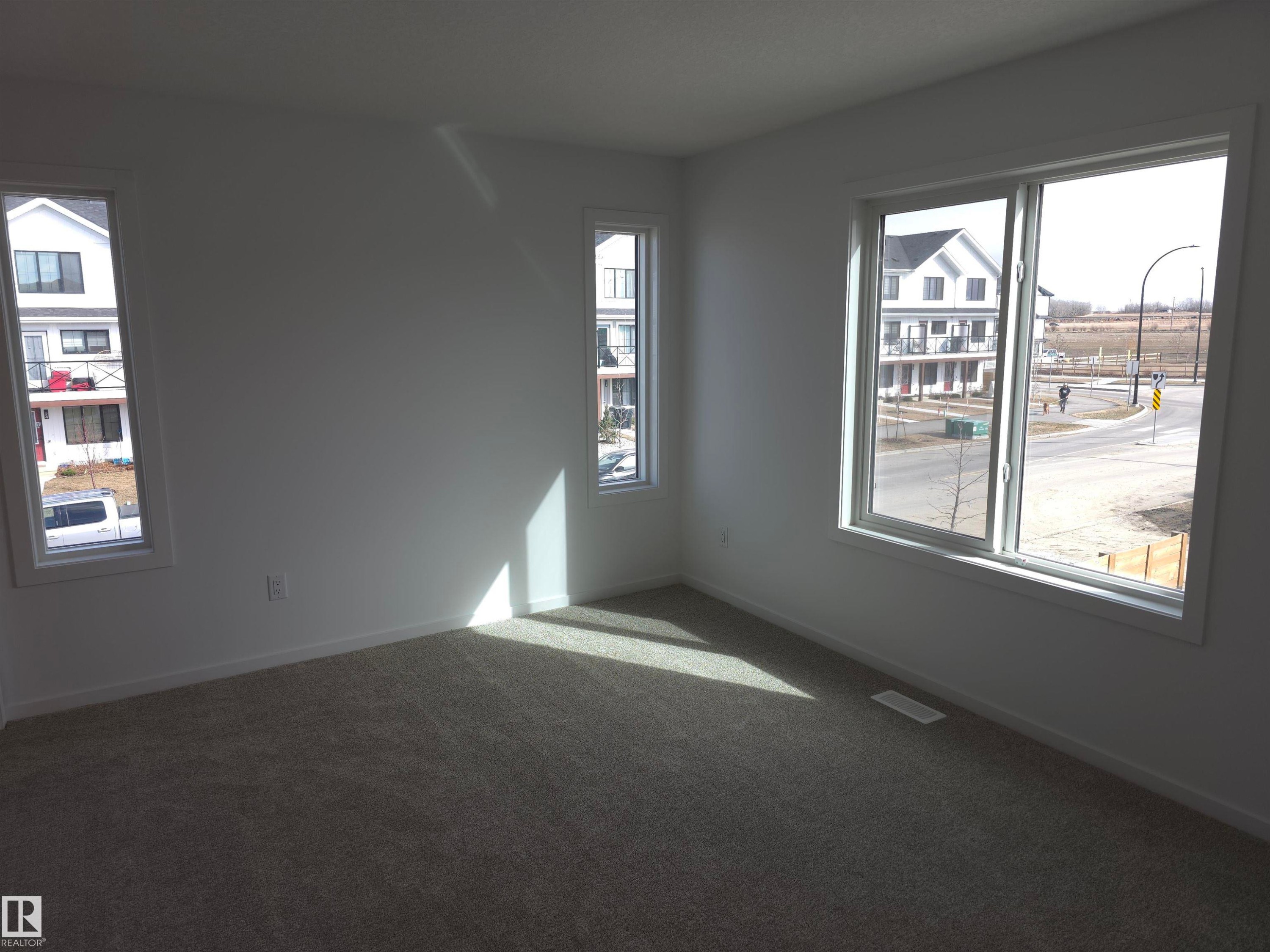 43 Eton Link, Spruce Grove, AB - Indoor Photo Showing Other Room