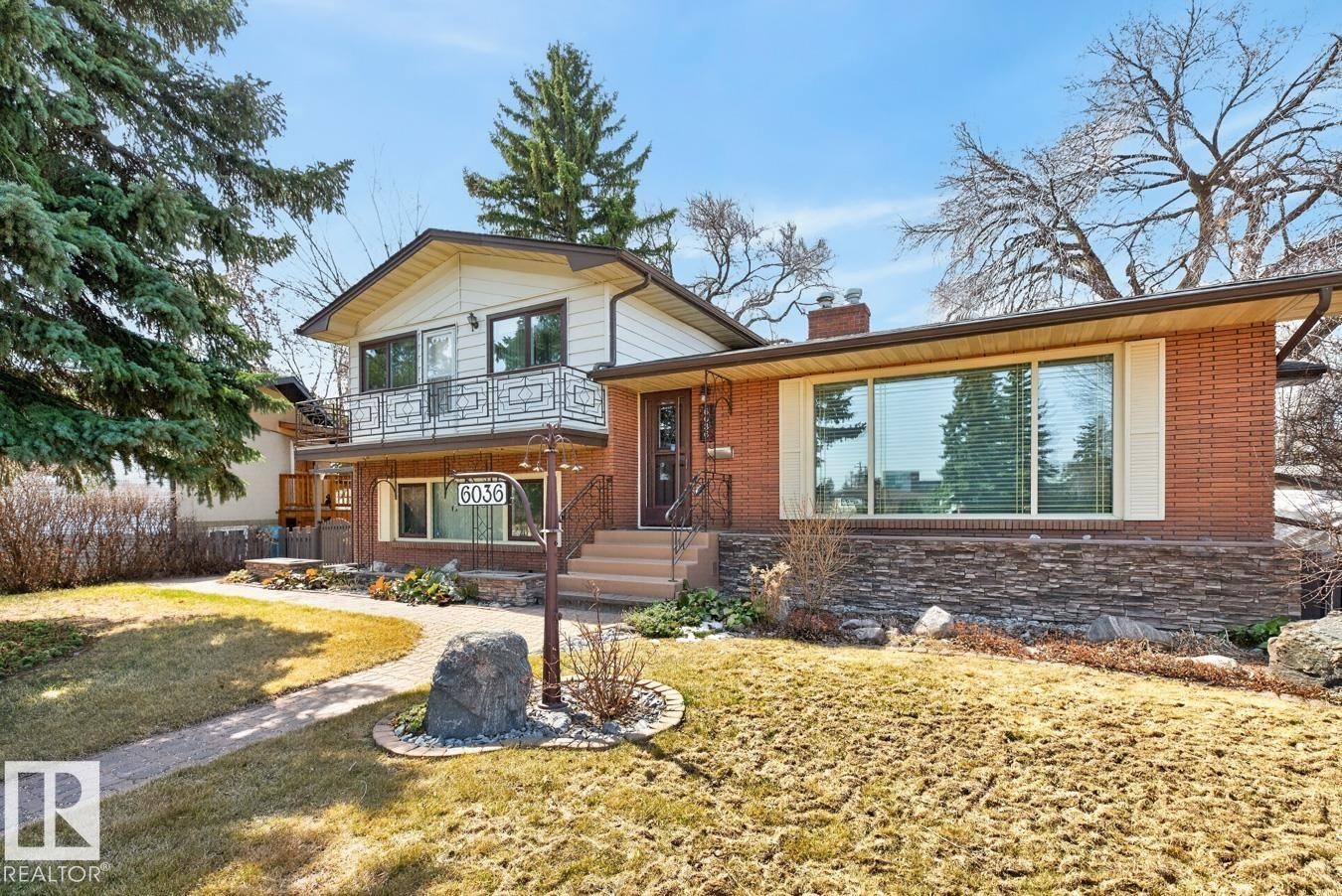 6036 105B Street, Edmonton, AB - Outdoor