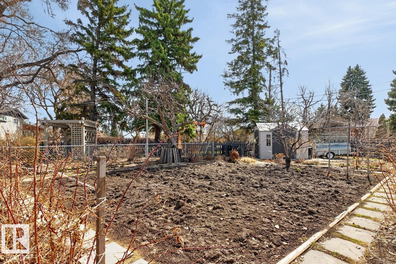 6036 105B Street, Edmonton, AB - Outdoor
