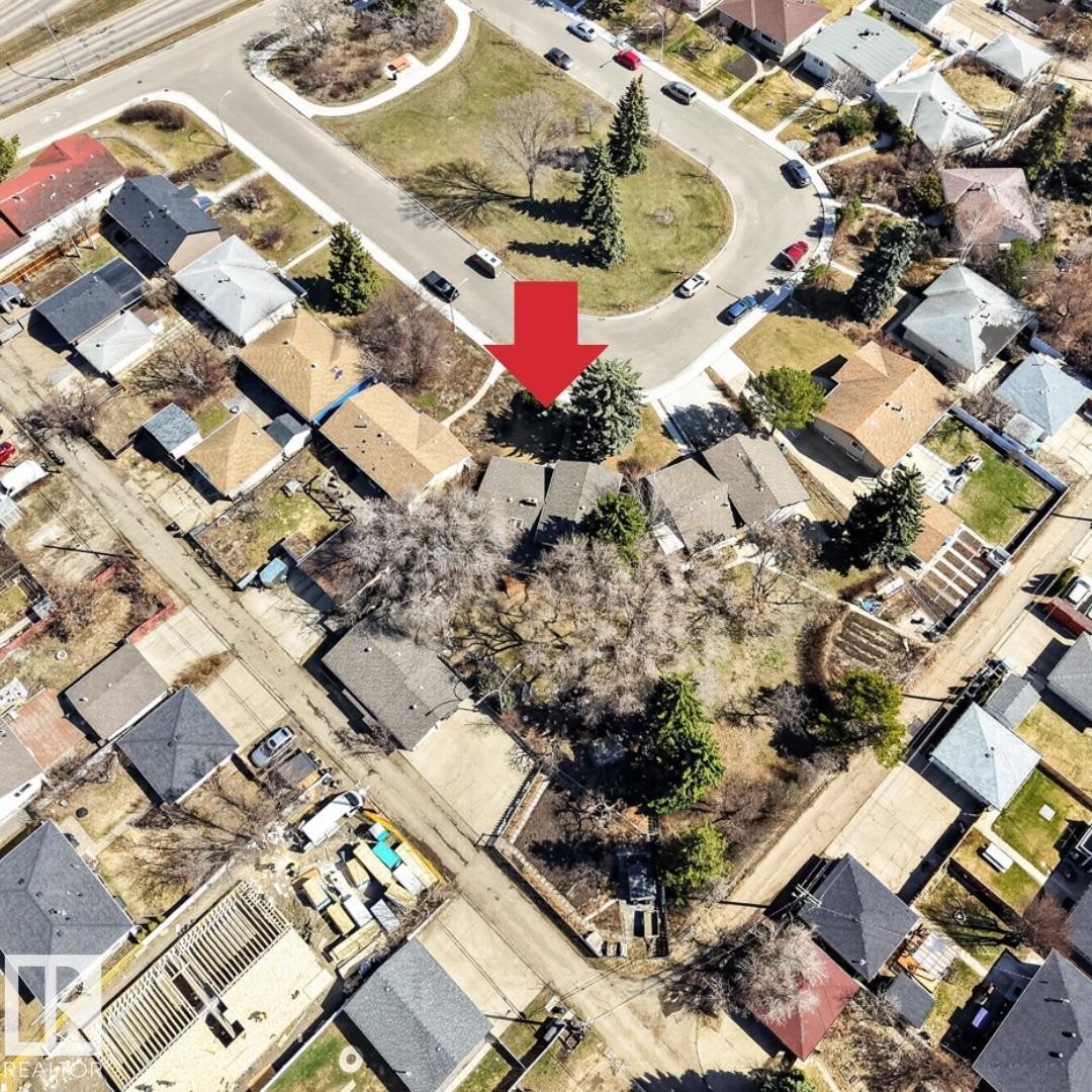 6036 105B Street, Edmonton, AB - With View