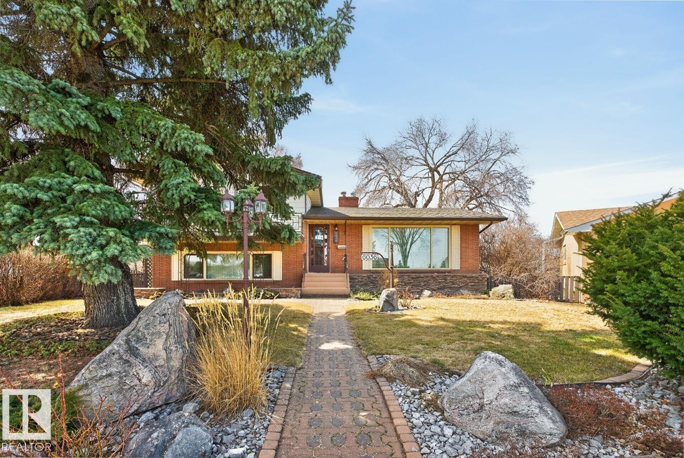 6036 105B Street, Edmonton, AB - Outdoor