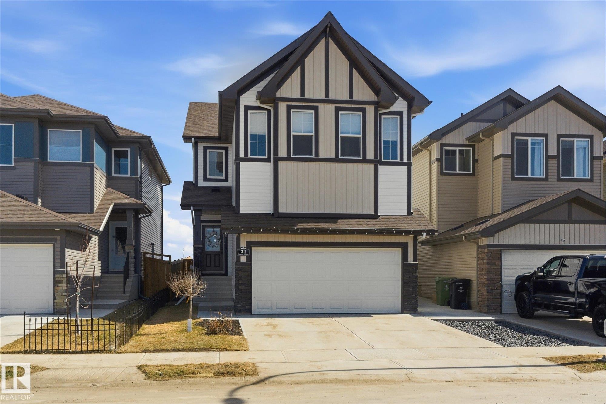 33 Sumac Close, Fort Saskatchewan, AB - Outdoor With Facade