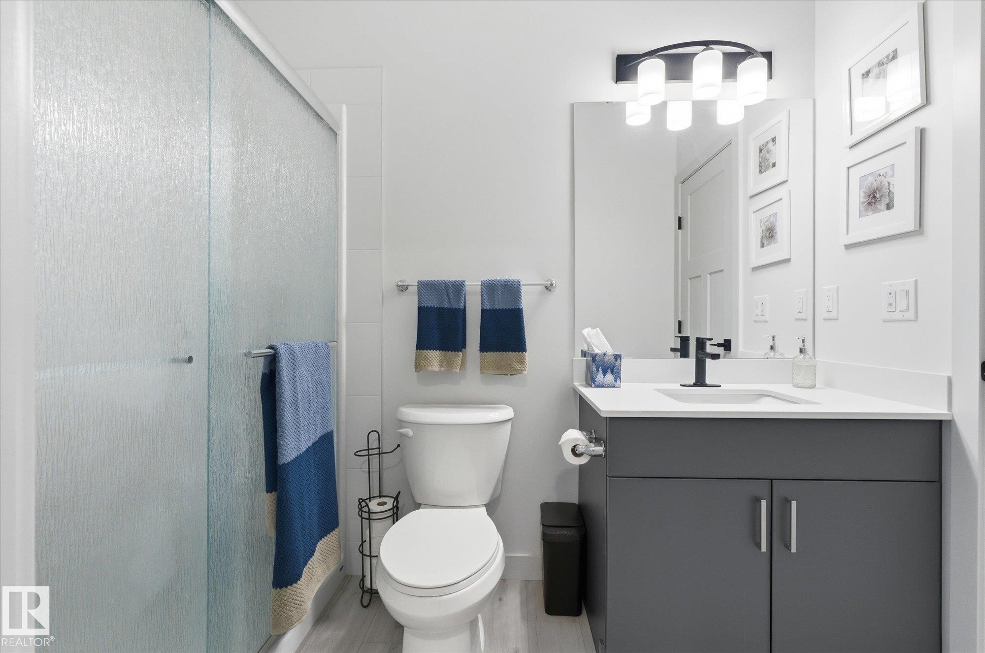 33 Sumac Close, Fort Saskatchewan, AB - Indoor Photo Showing Bathroom