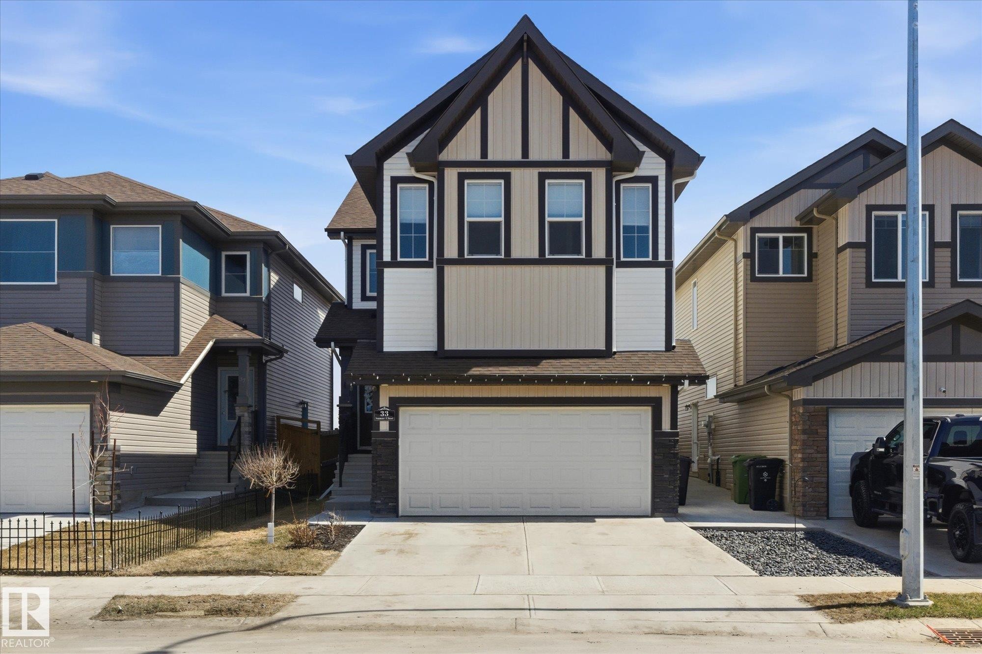 33 Sumac Close, Fort Saskatchewan, AB - Outdoor With Facade