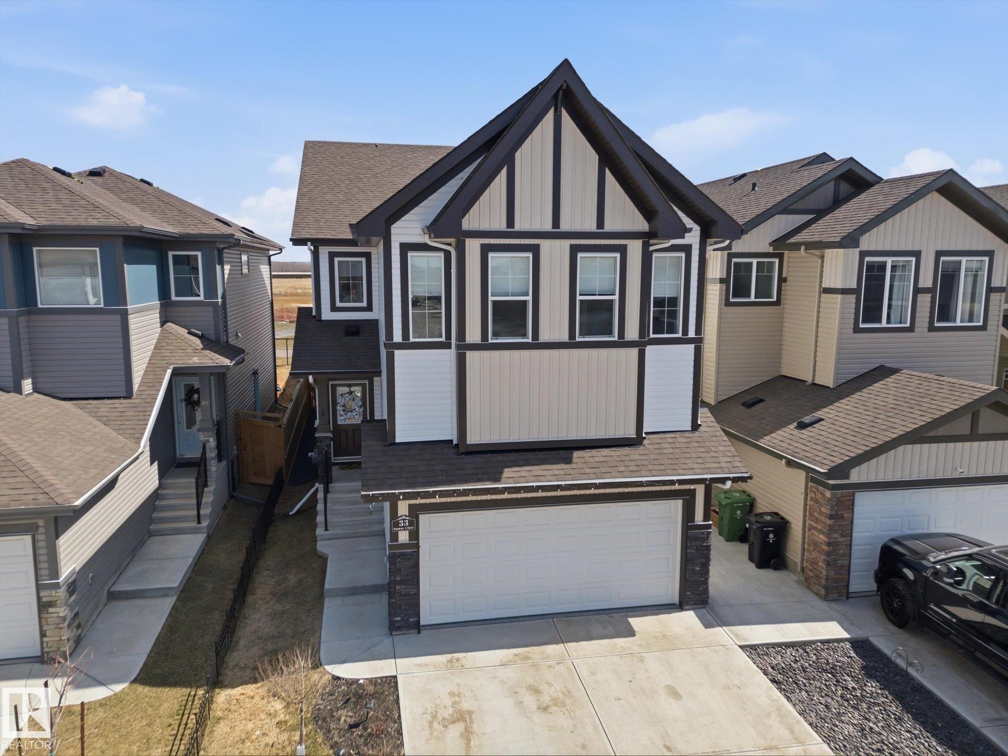 33 Sumac Close, Fort Saskatchewan, AB - Outdoor With Facade