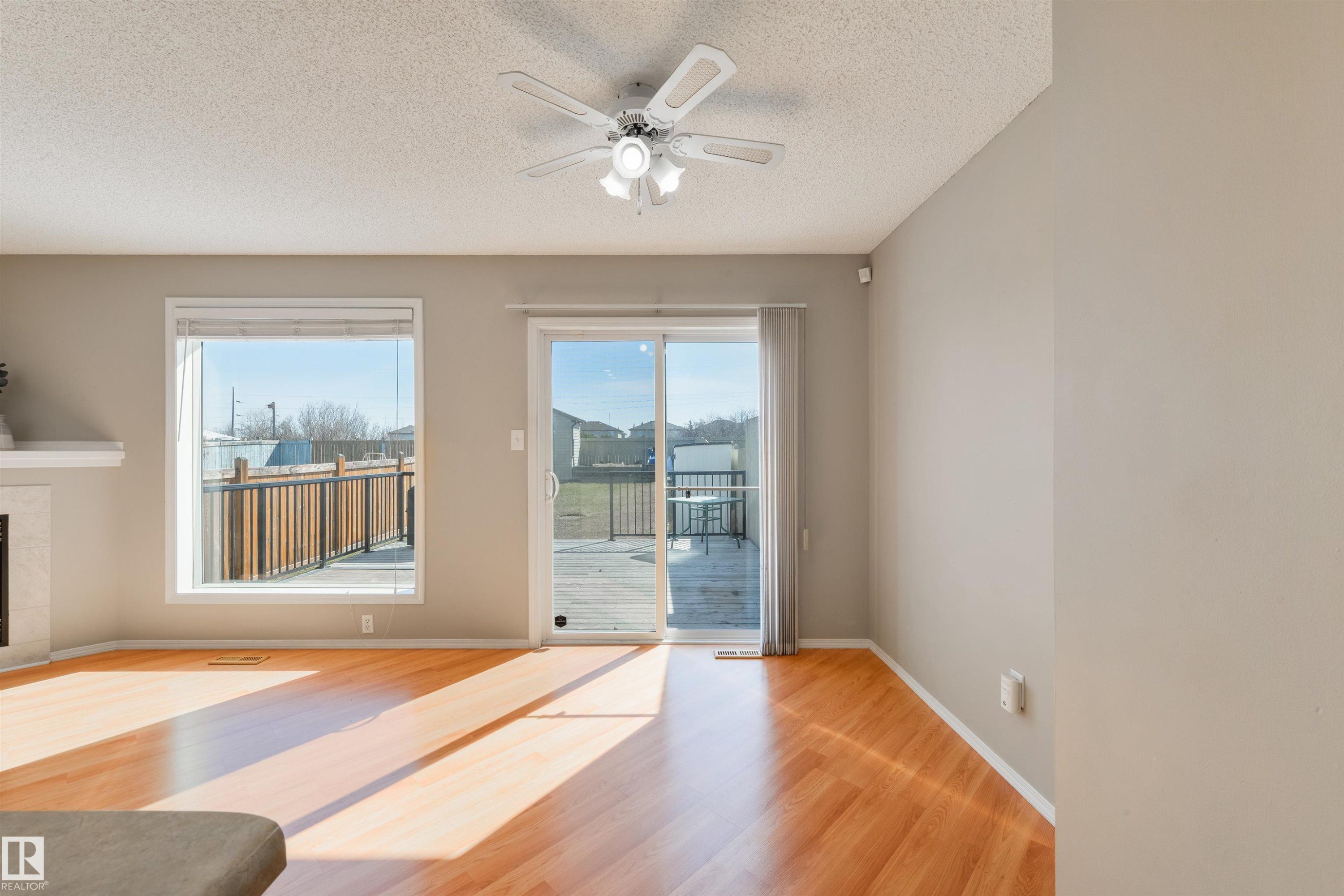 2923 30 Street, Edmonton, AB - Indoor With Fireplace