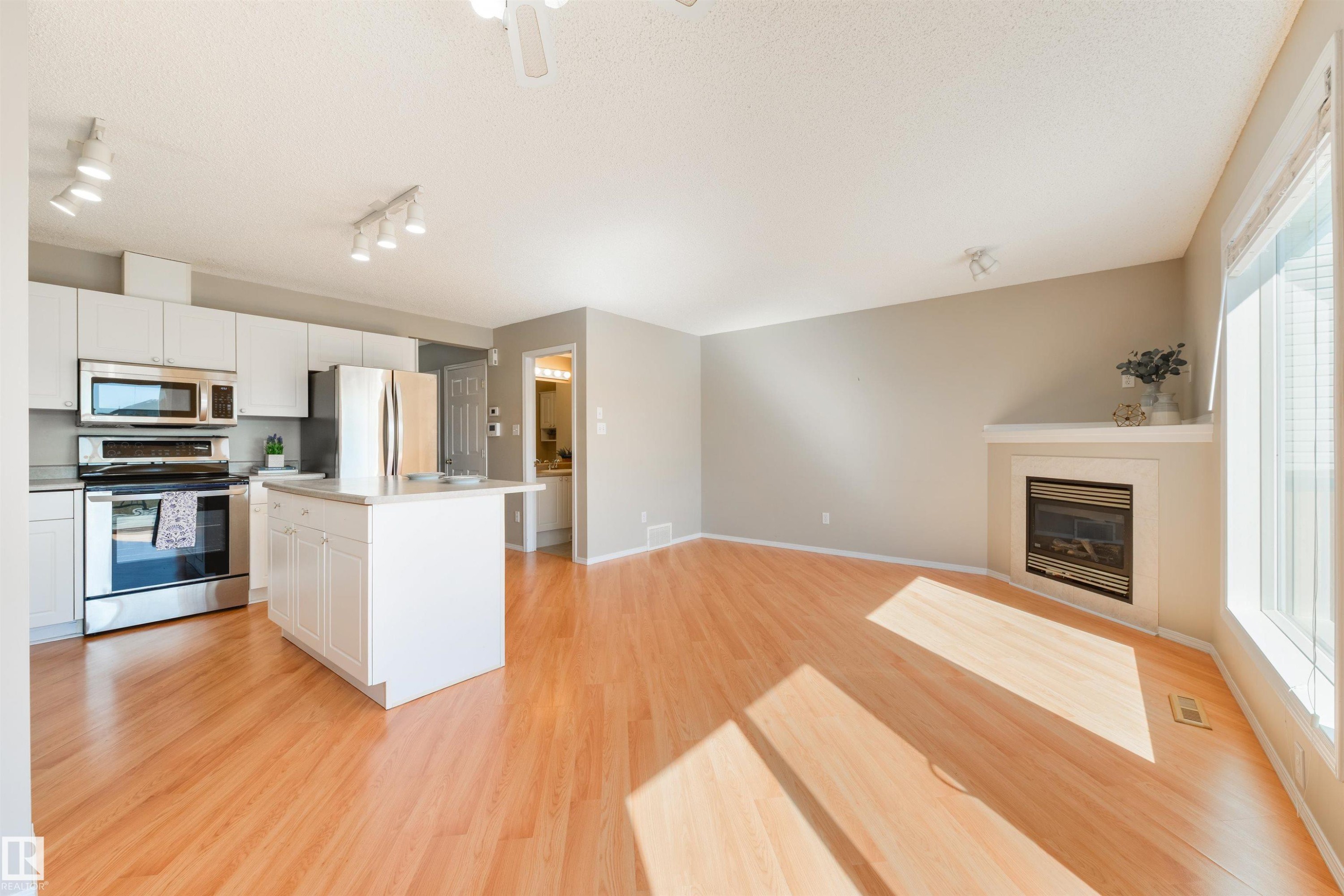 2923 30 Street, Edmonton, AB - Indoor With Fireplace