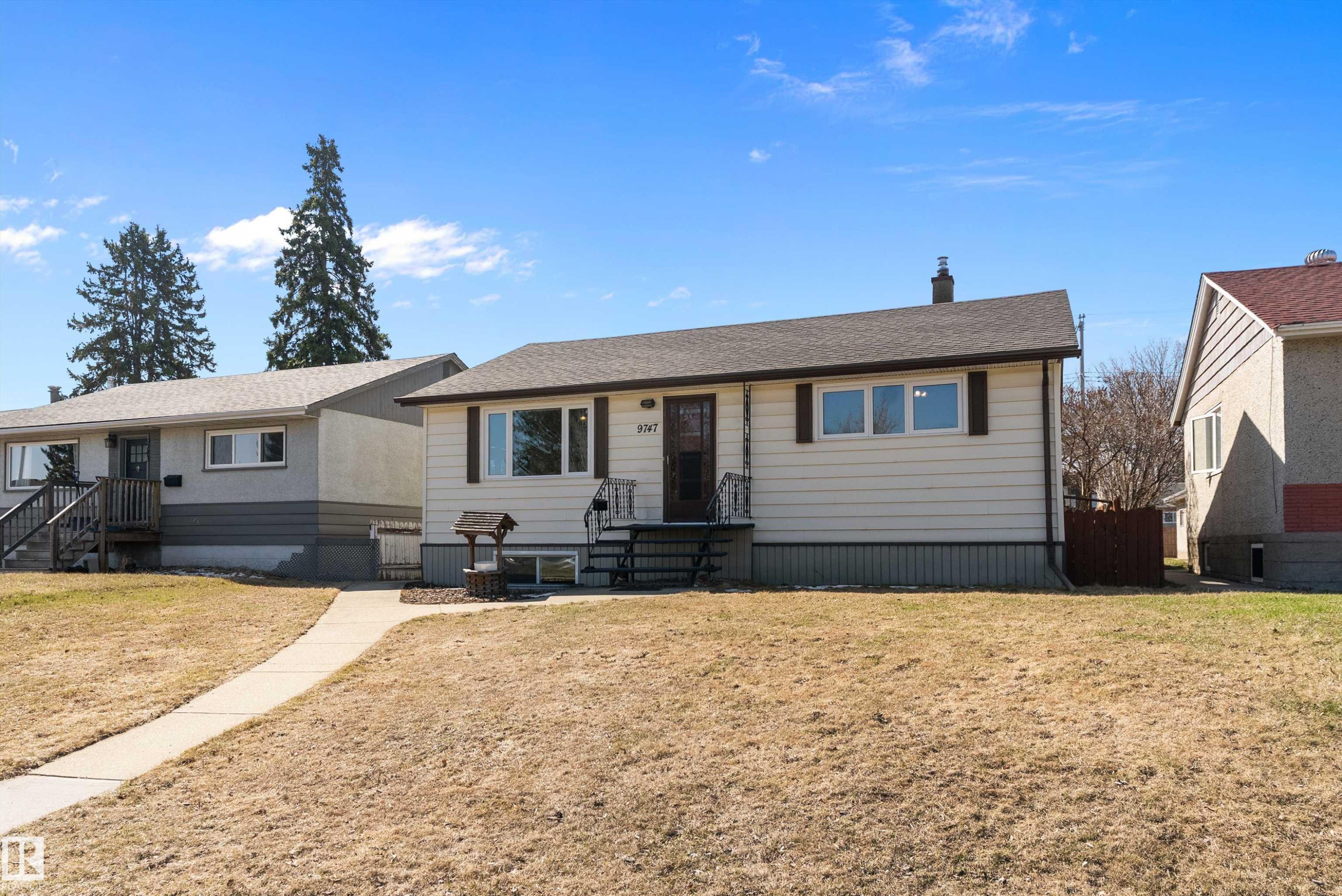 9747 66 Avenue, Edmonton, AB - Outdoor With Facade