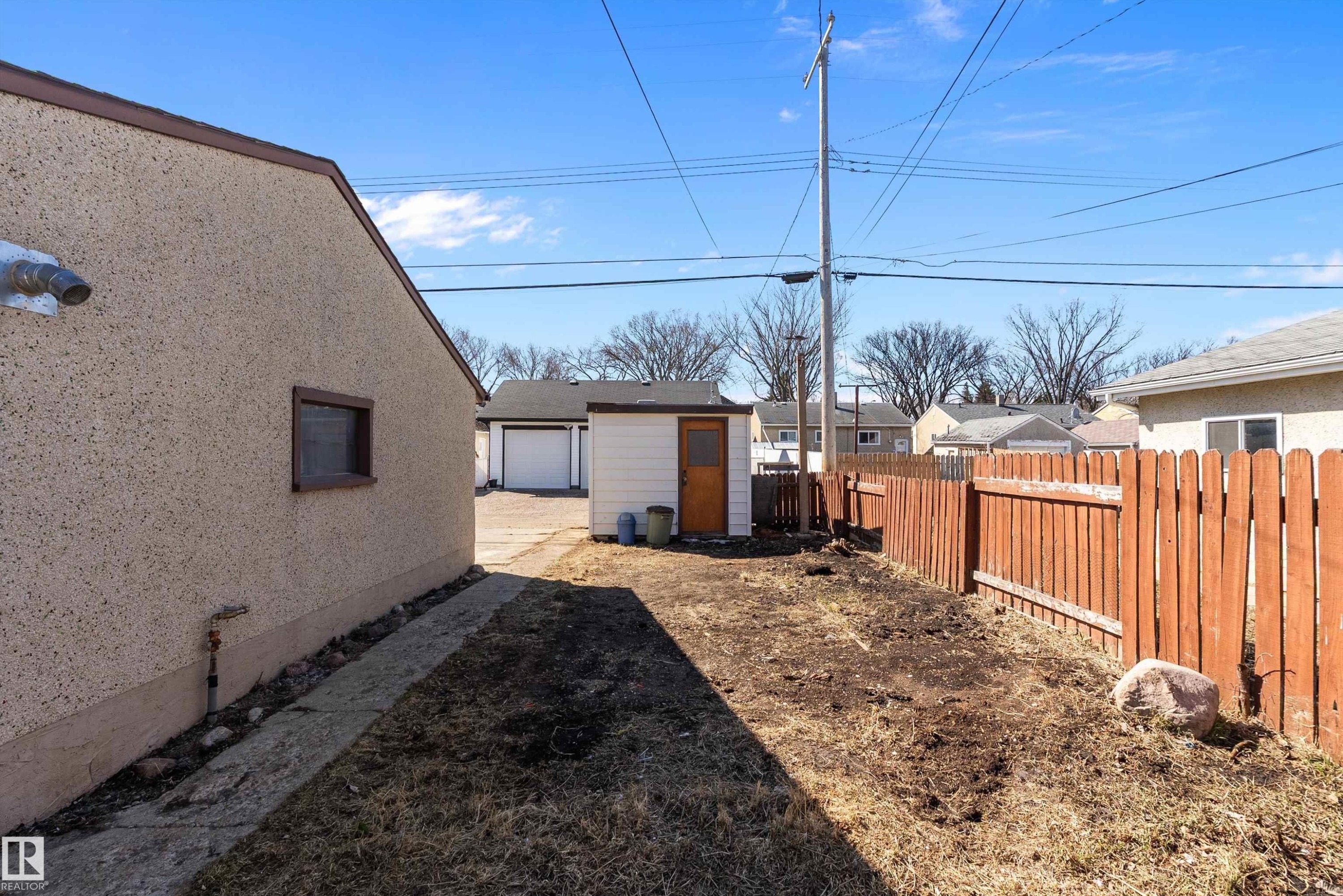 9747 66 Avenue, Edmonton, AB - Outdoor