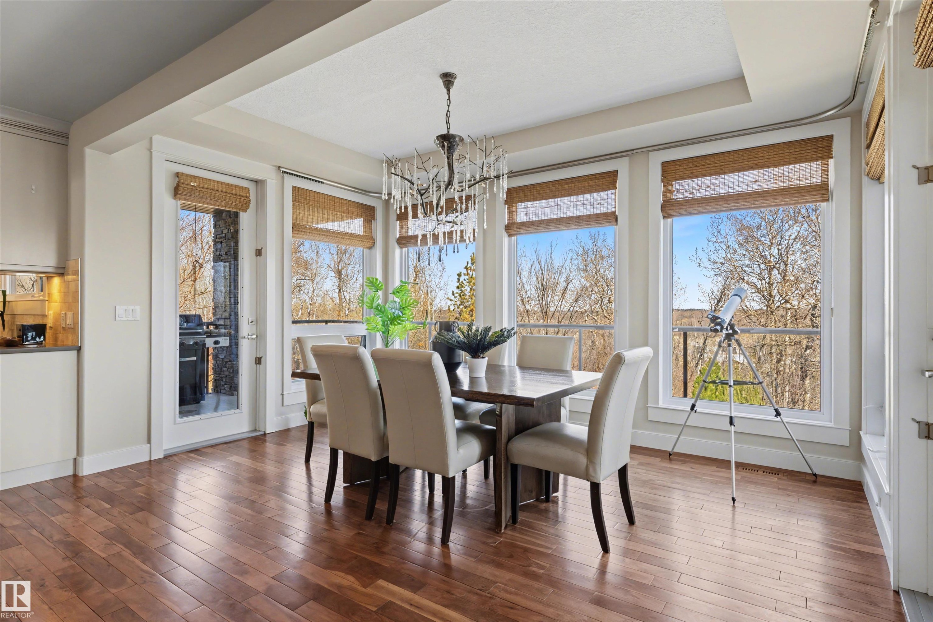 2464 Cameron Ravine Drive, Edmonton, AB - Indoor Photo Showing Dining Room