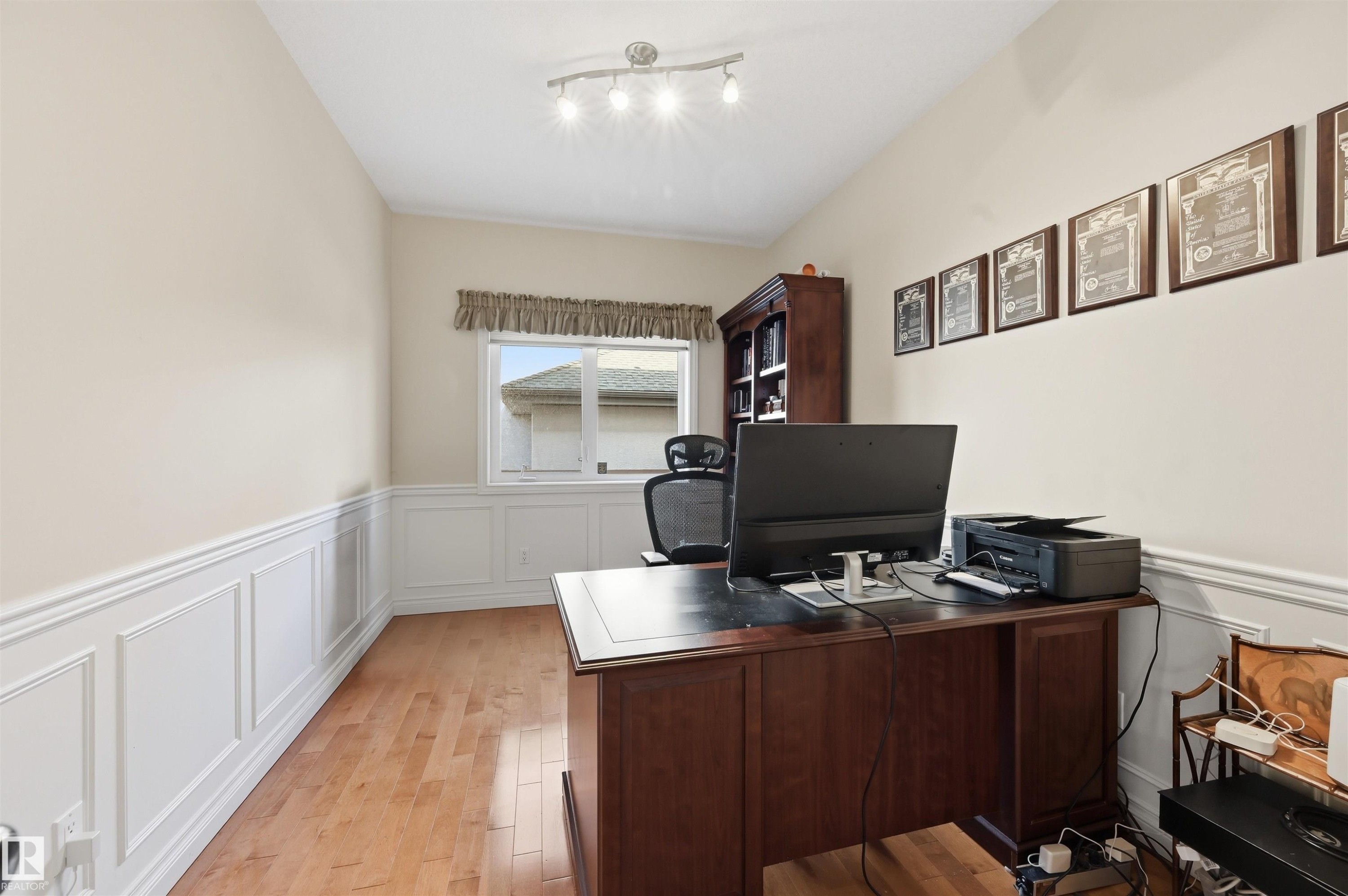 1198 Hollands Way, Edmonton, AB - Indoor Photo Showing Office