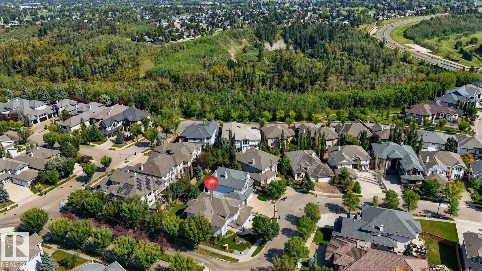 Just steps to the ravine - 1198 Hollands Way, Edmonton, AB - Outdoor With View