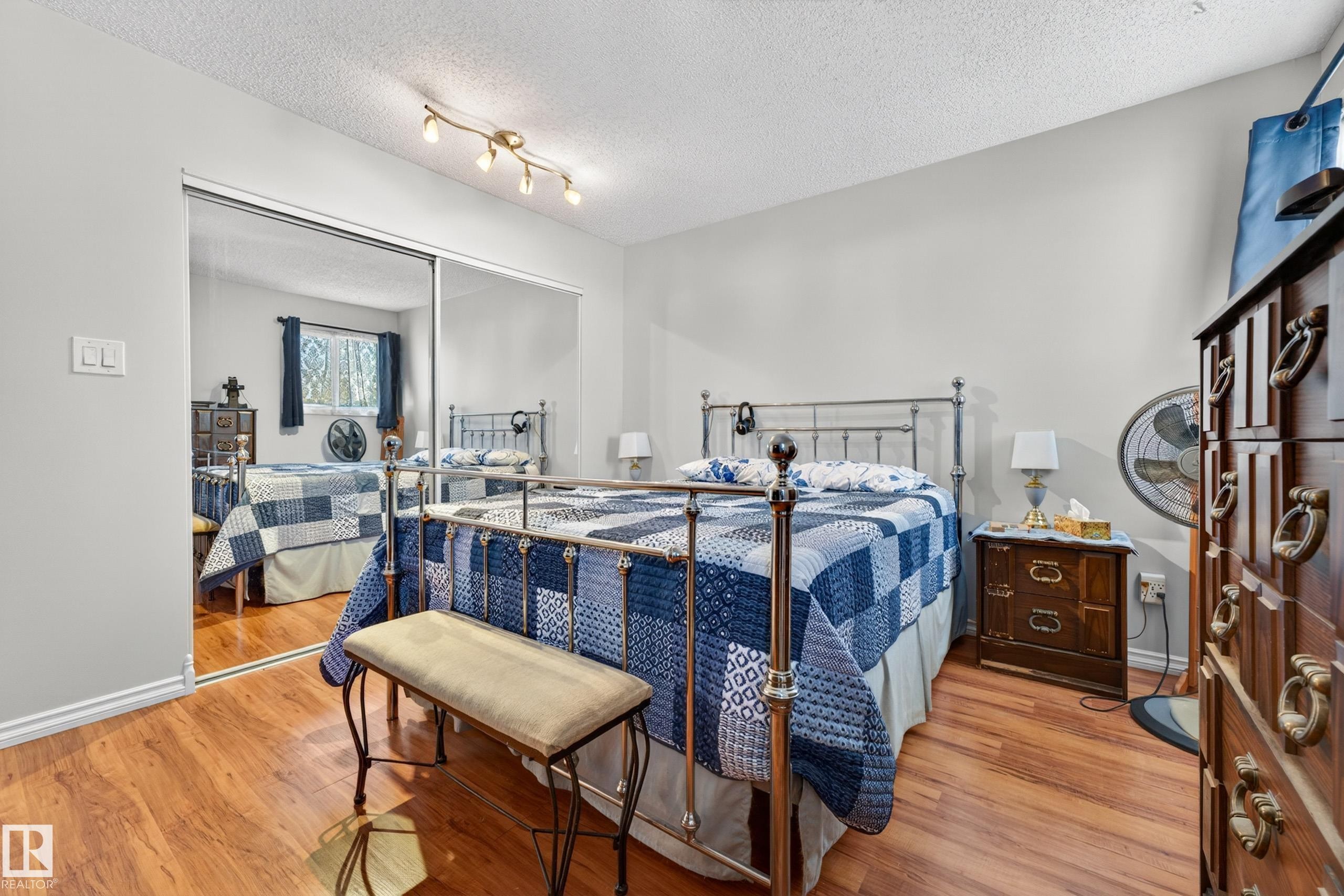 3584 42 Street, Edmonton, AB - Indoor Photo Showing Bedroom