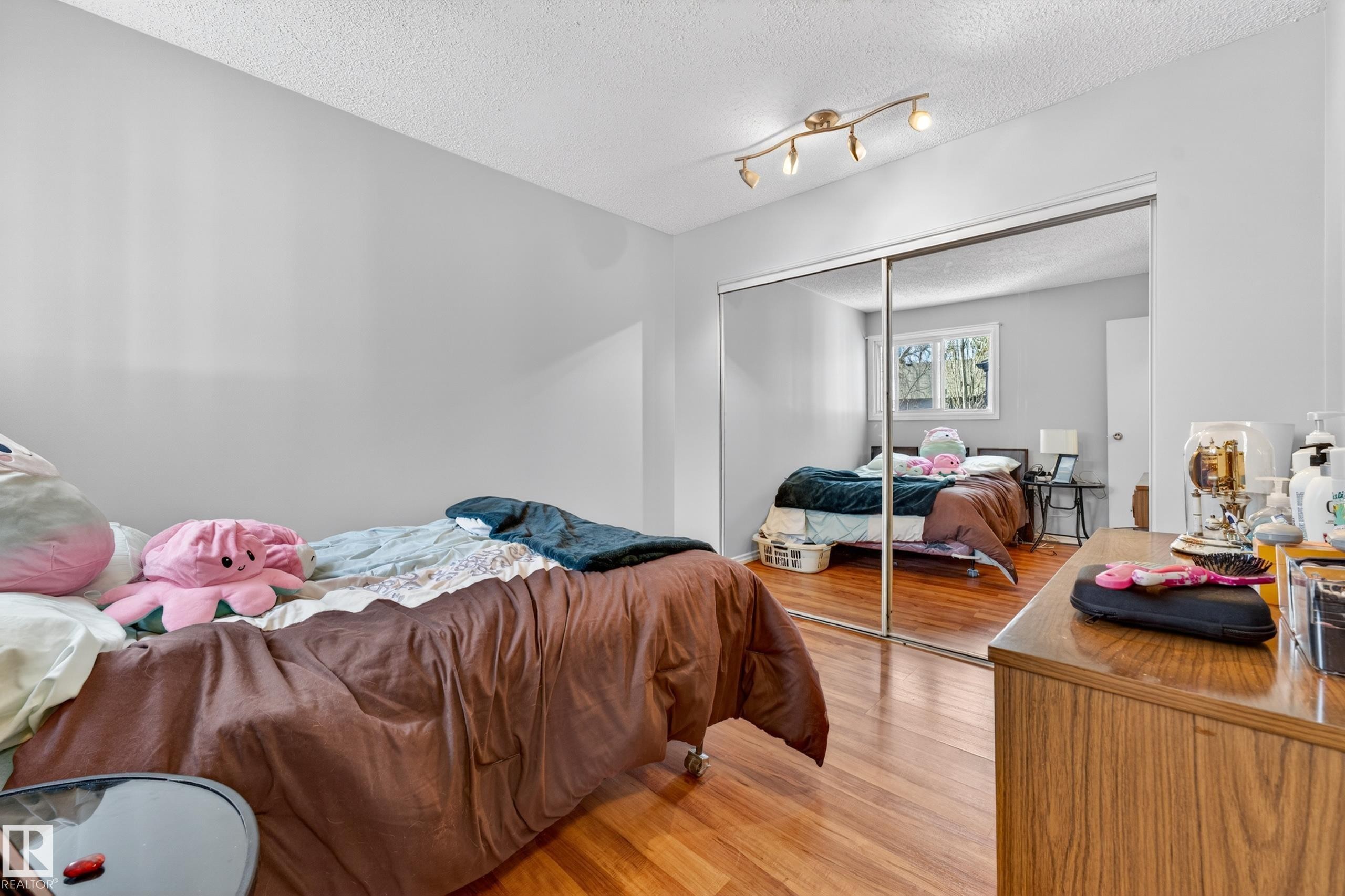 3584 42 Street, Edmonton, AB - Indoor Photo Showing Bedroom