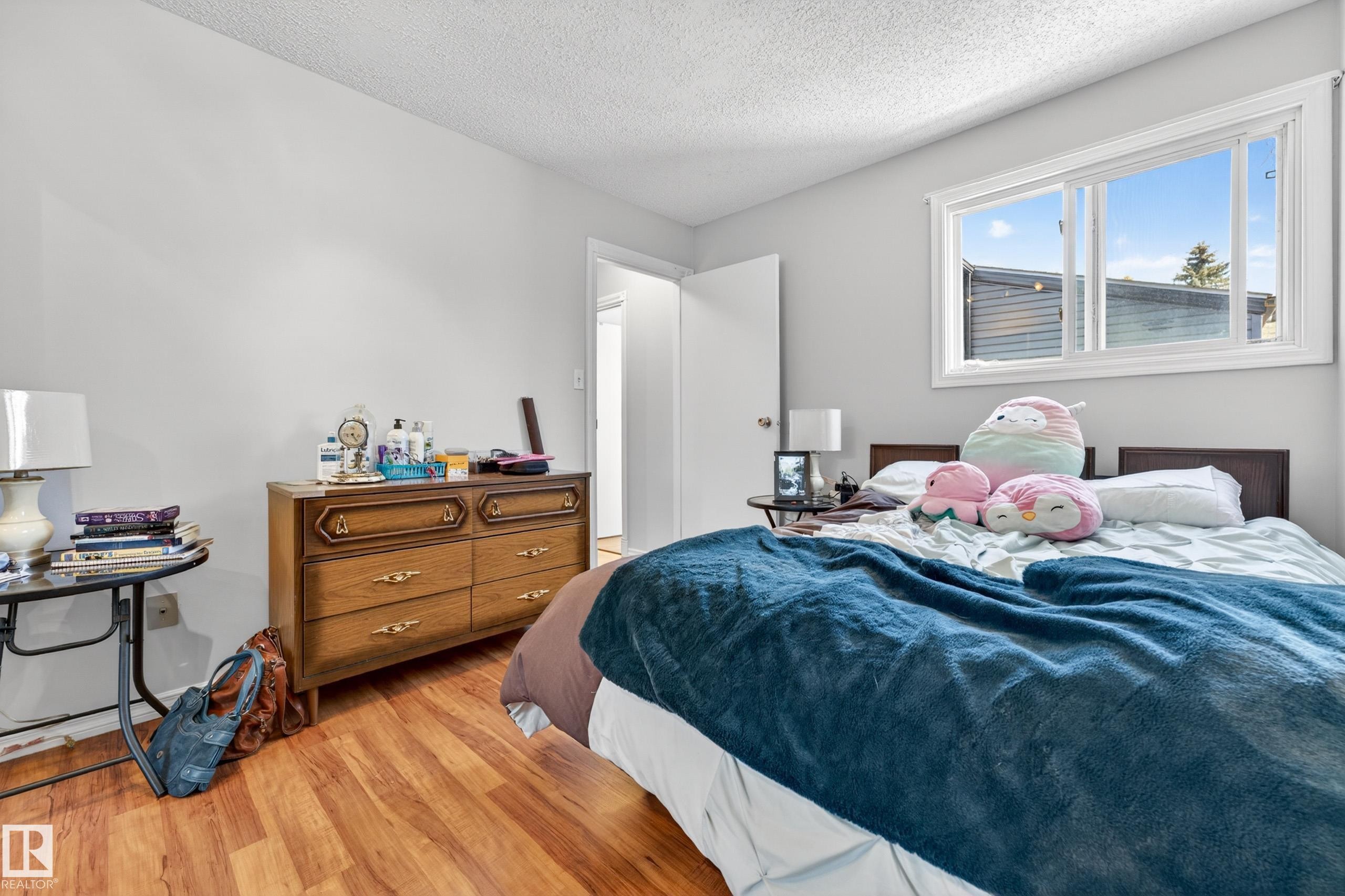 3584 42 Street, Edmonton, AB - Indoor Photo Showing Bedroom