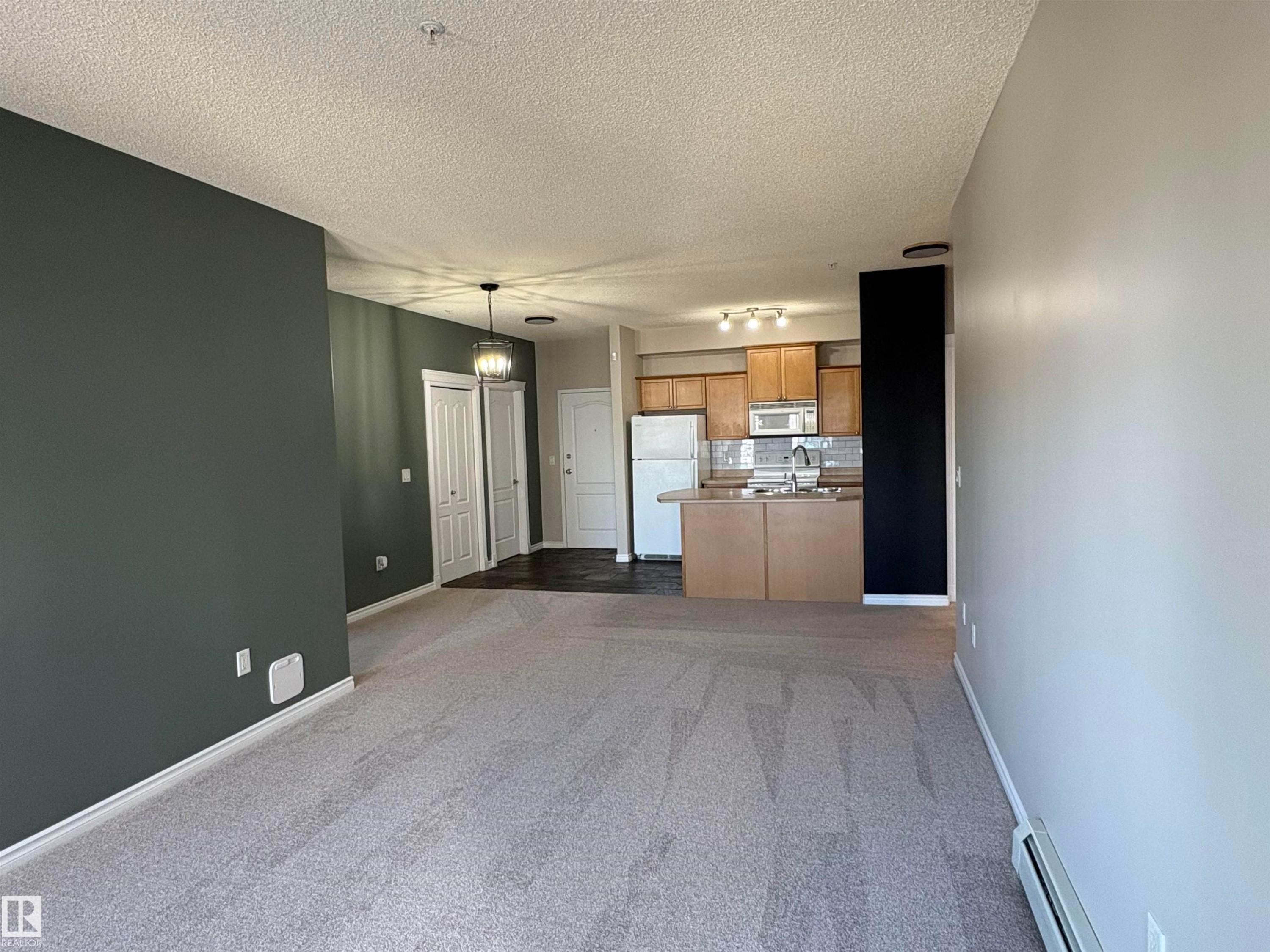 224 16807 100 Avenue, Edmonton, AB - Indoor Photo Showing Other Room