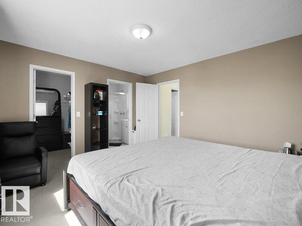 4519 149 Avenue, Edmonton, AB - Indoor Photo Showing Bedroom